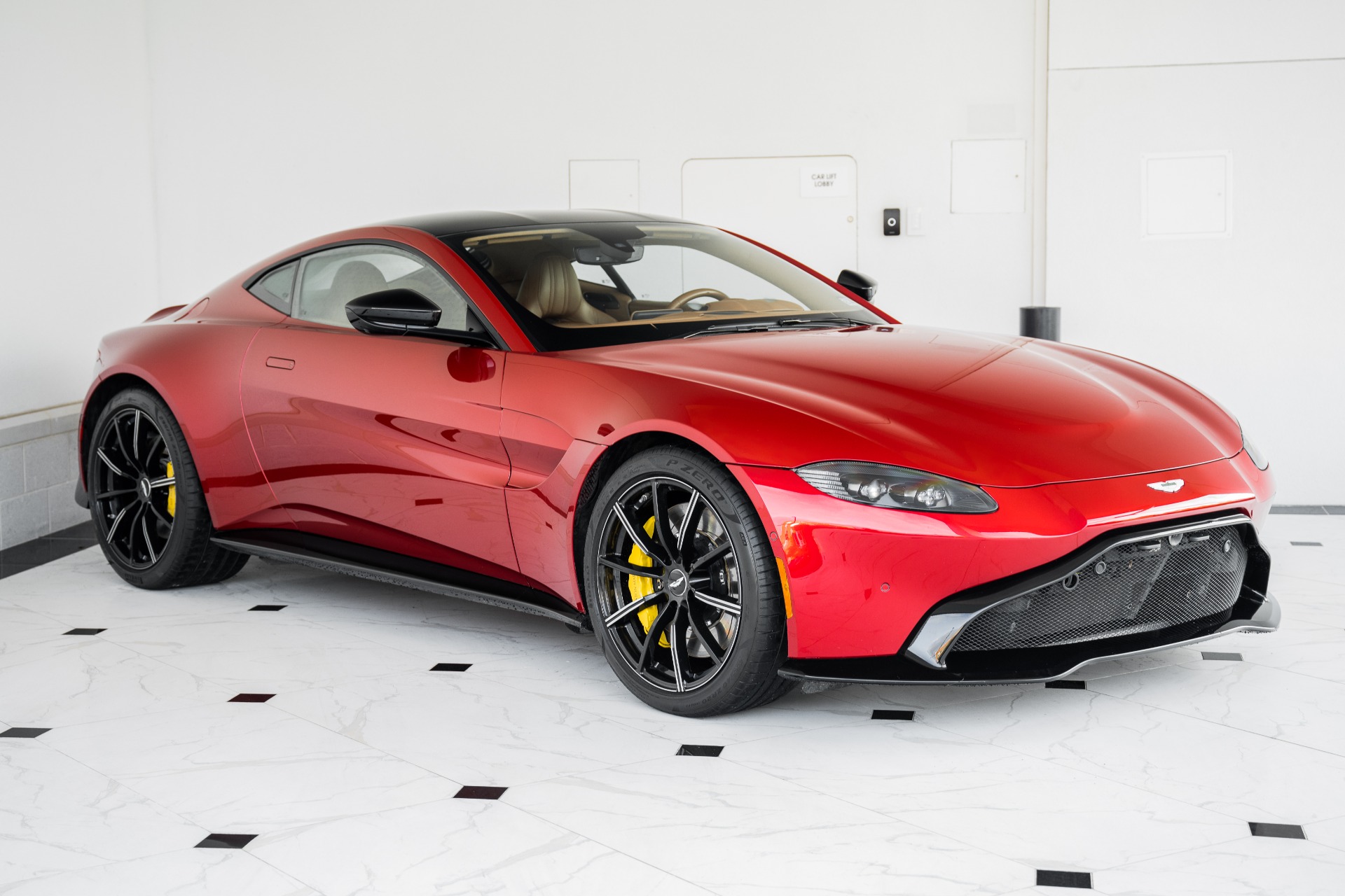 New 2019 Aston Martin Vantage | Vienna, VA