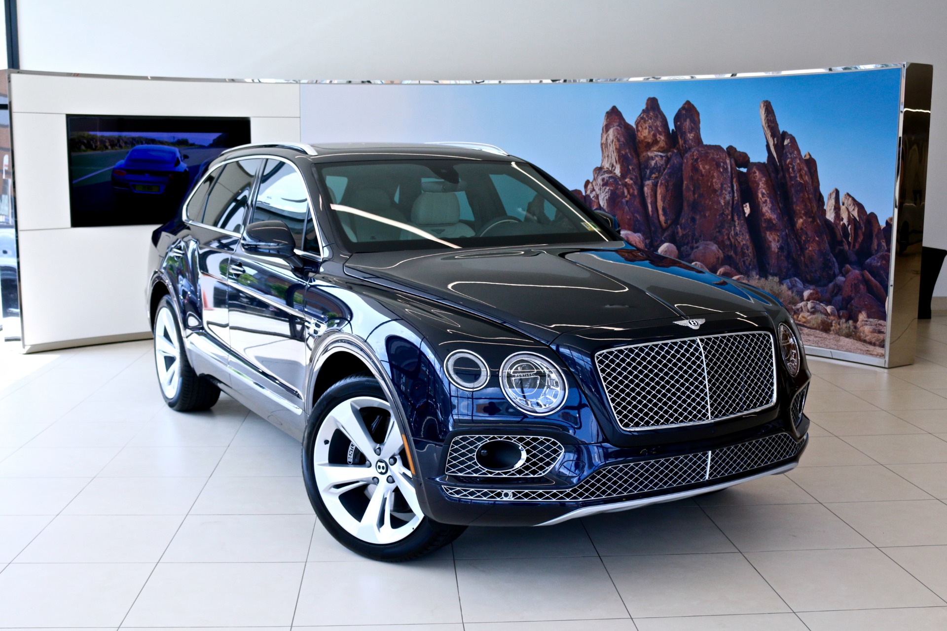 New 2018 Bentley Bentayga | Vienna, VA
