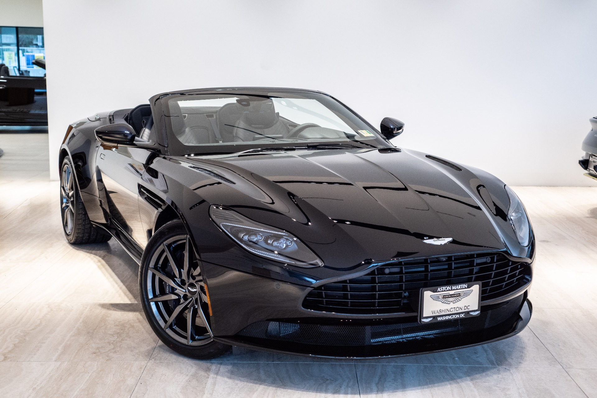 New 2019 Aston Martin DB11 | Vienna, VA
