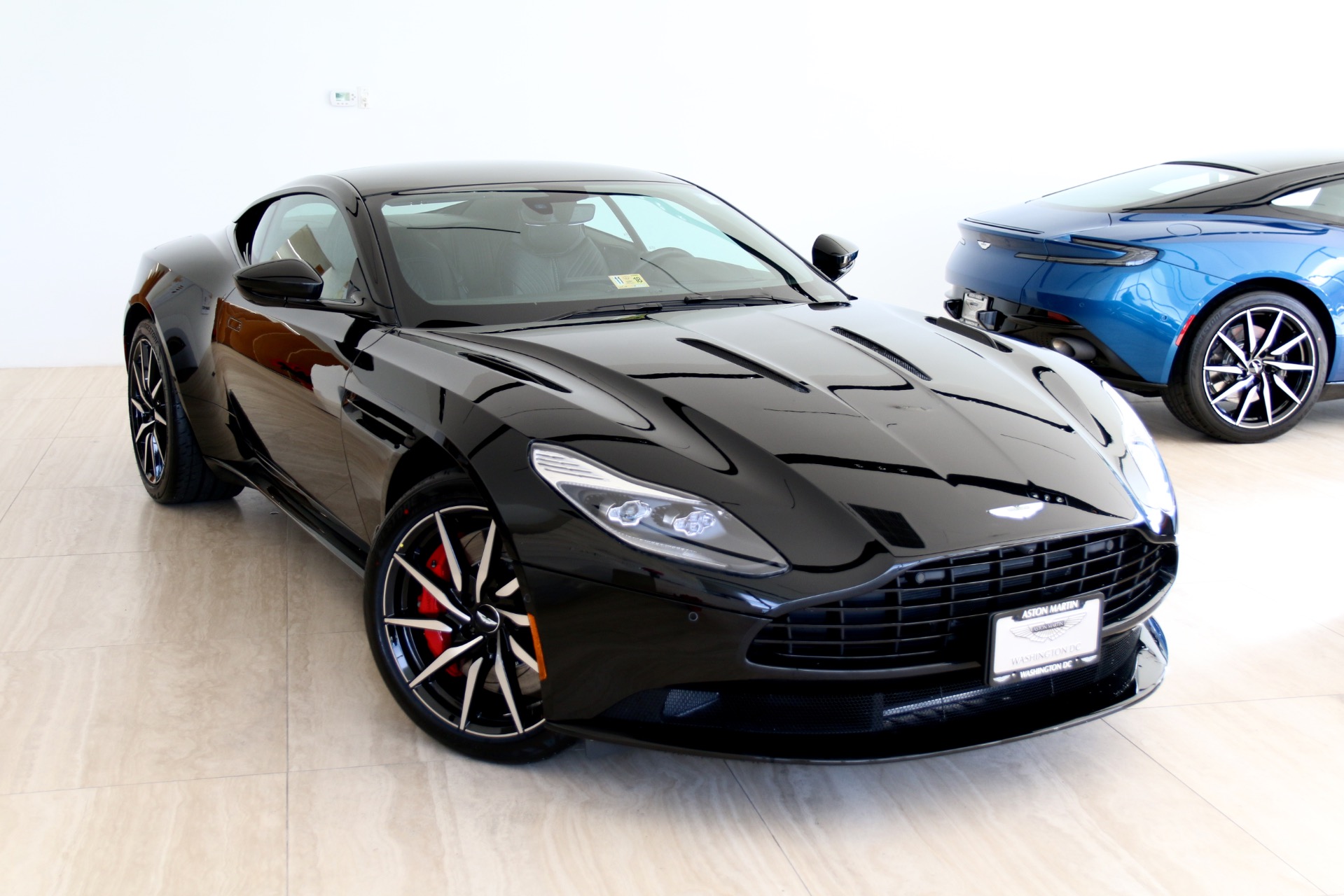 2018 aston martin db11 v12 stock # 8l03667 for sale near vienna, va
