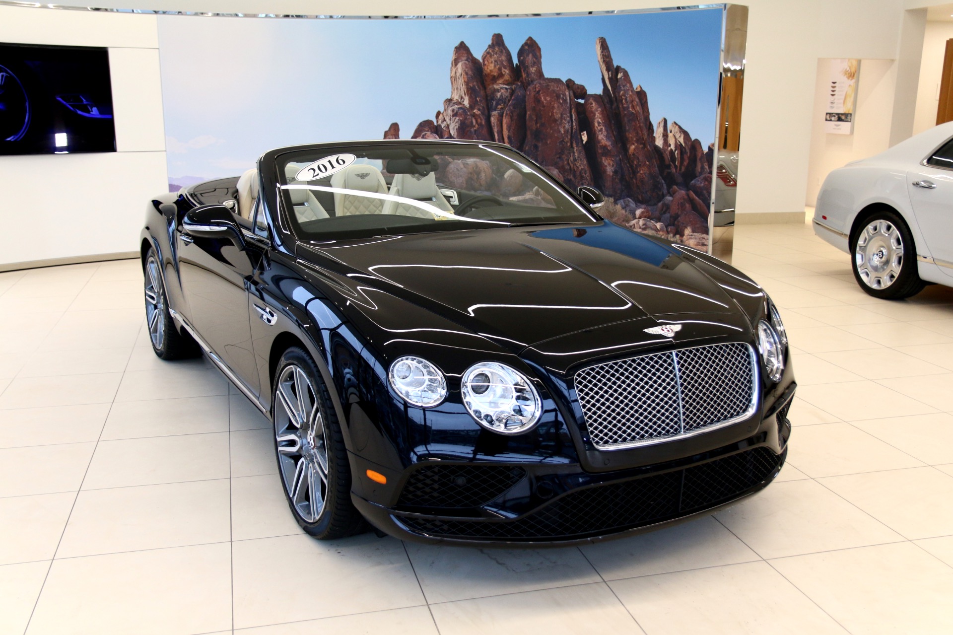 2016-bentley-continental-gtc-stock-7n064043a-for-sale-near-ashburn