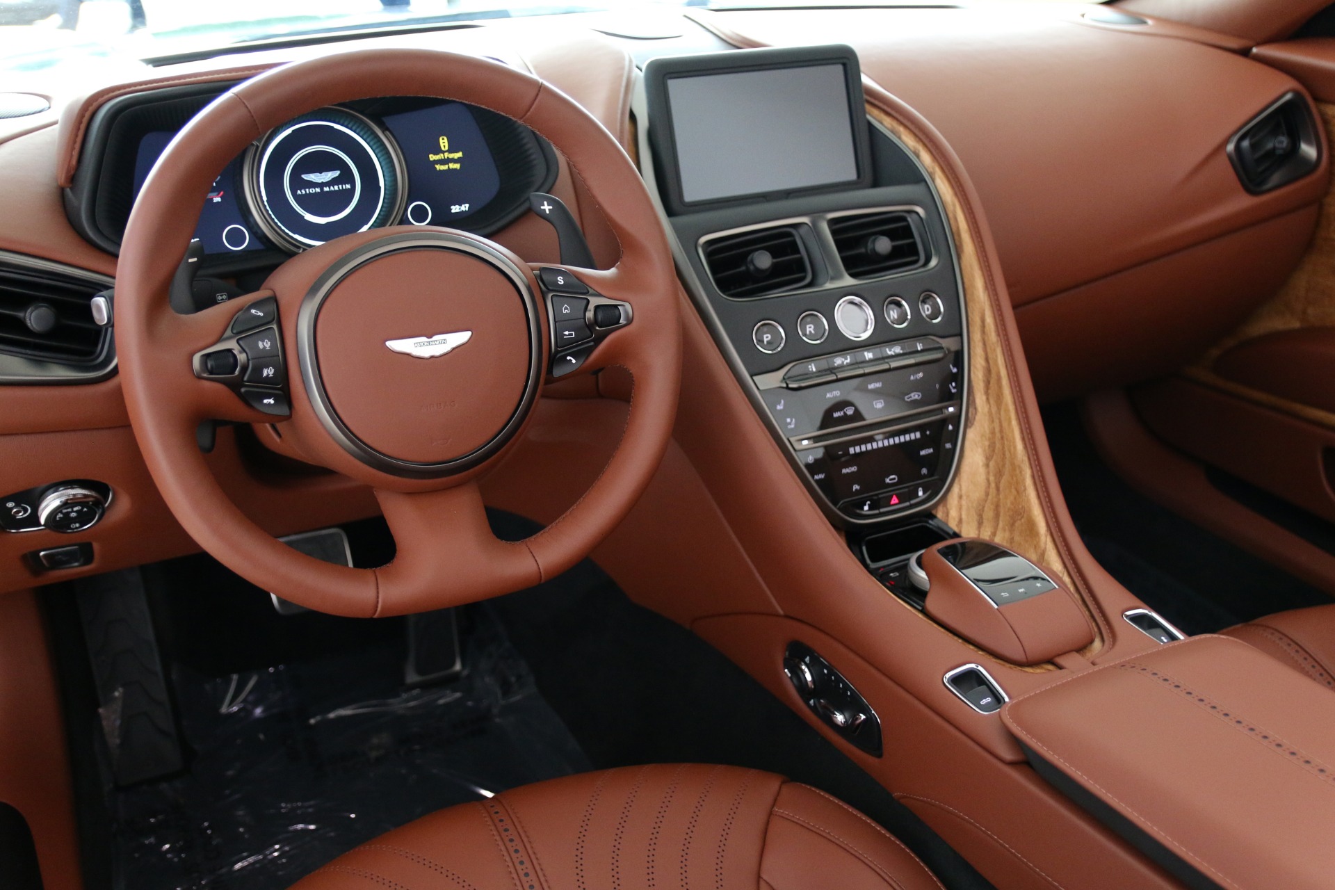 2019 aston martin db11 volante stock # 9nm05765 for sale near vienna