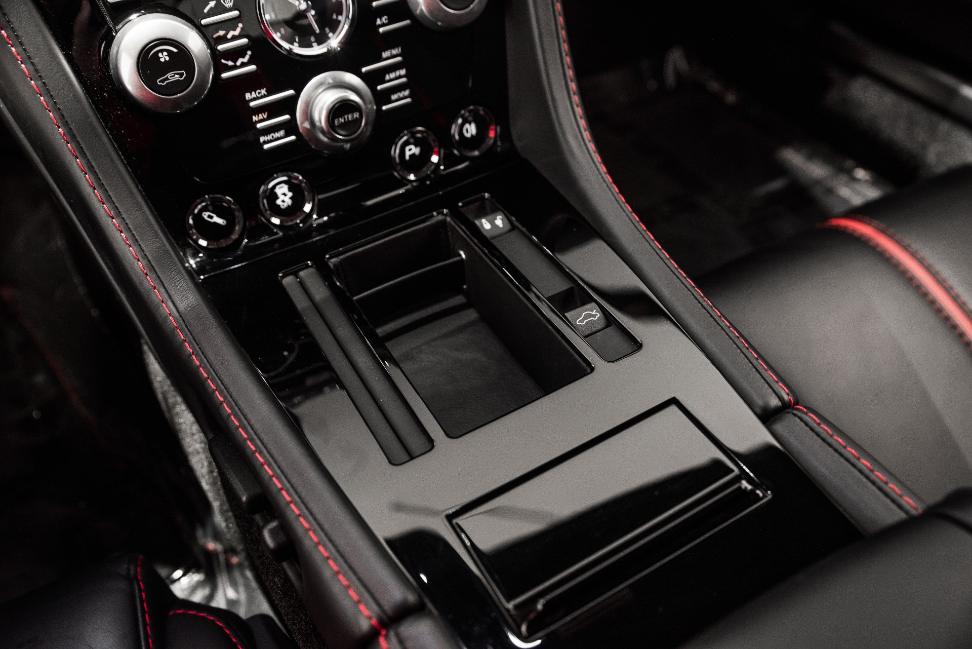 Used 2015 Aston Martin V12 Vantage For Sale (Sold) | Aston Martin 