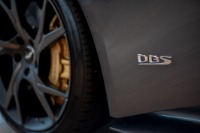 New-2019-ASTON-MARTIN-DBS-Superleggera