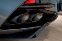 New-2019-ASTON-MARTIN-DBS-Superleggera