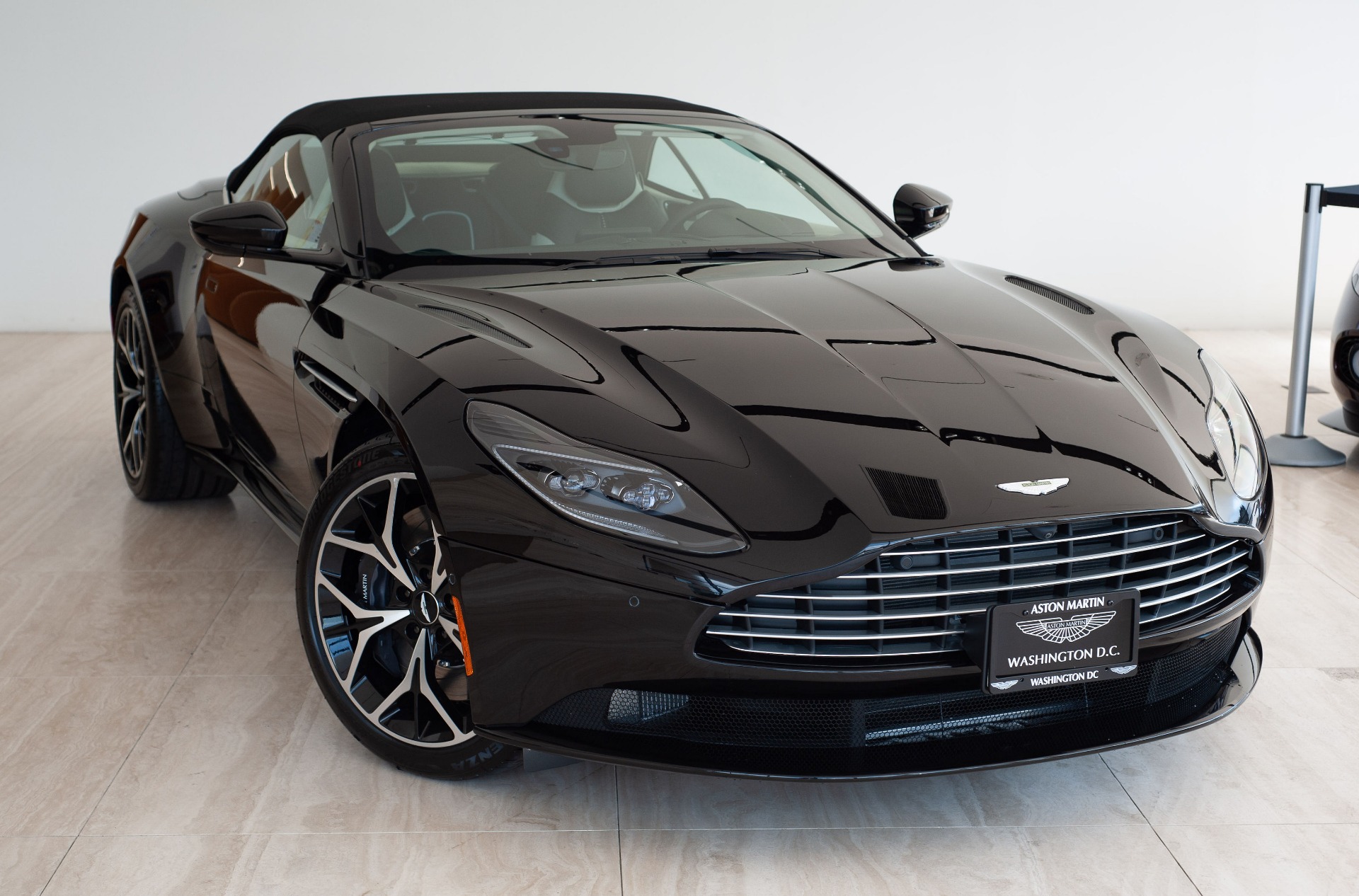 2019 Aston Martin DB11 Volante