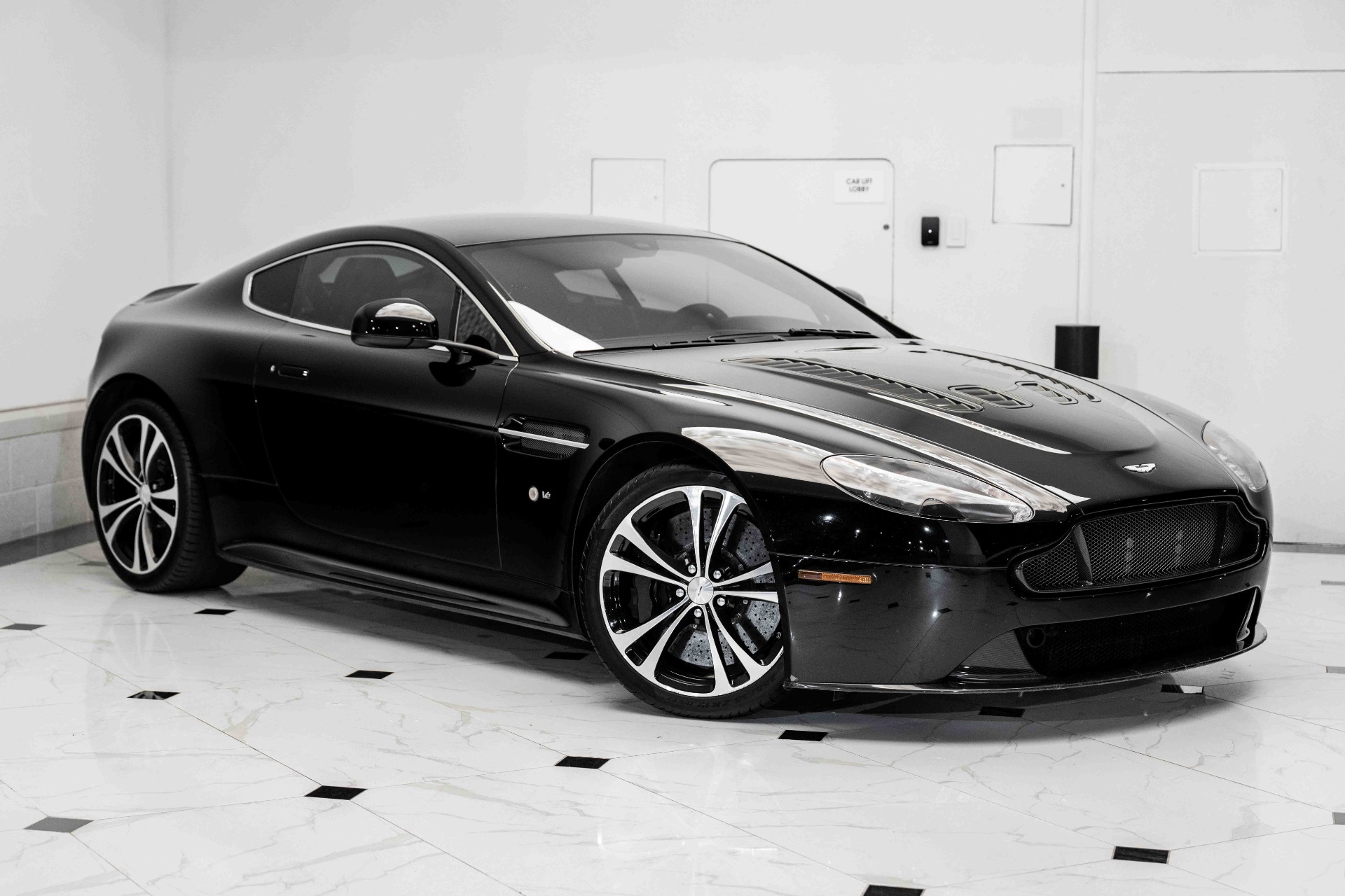 Used 2015 Aston Martin V12 Vantage S For Sale (Sold) | Aston 