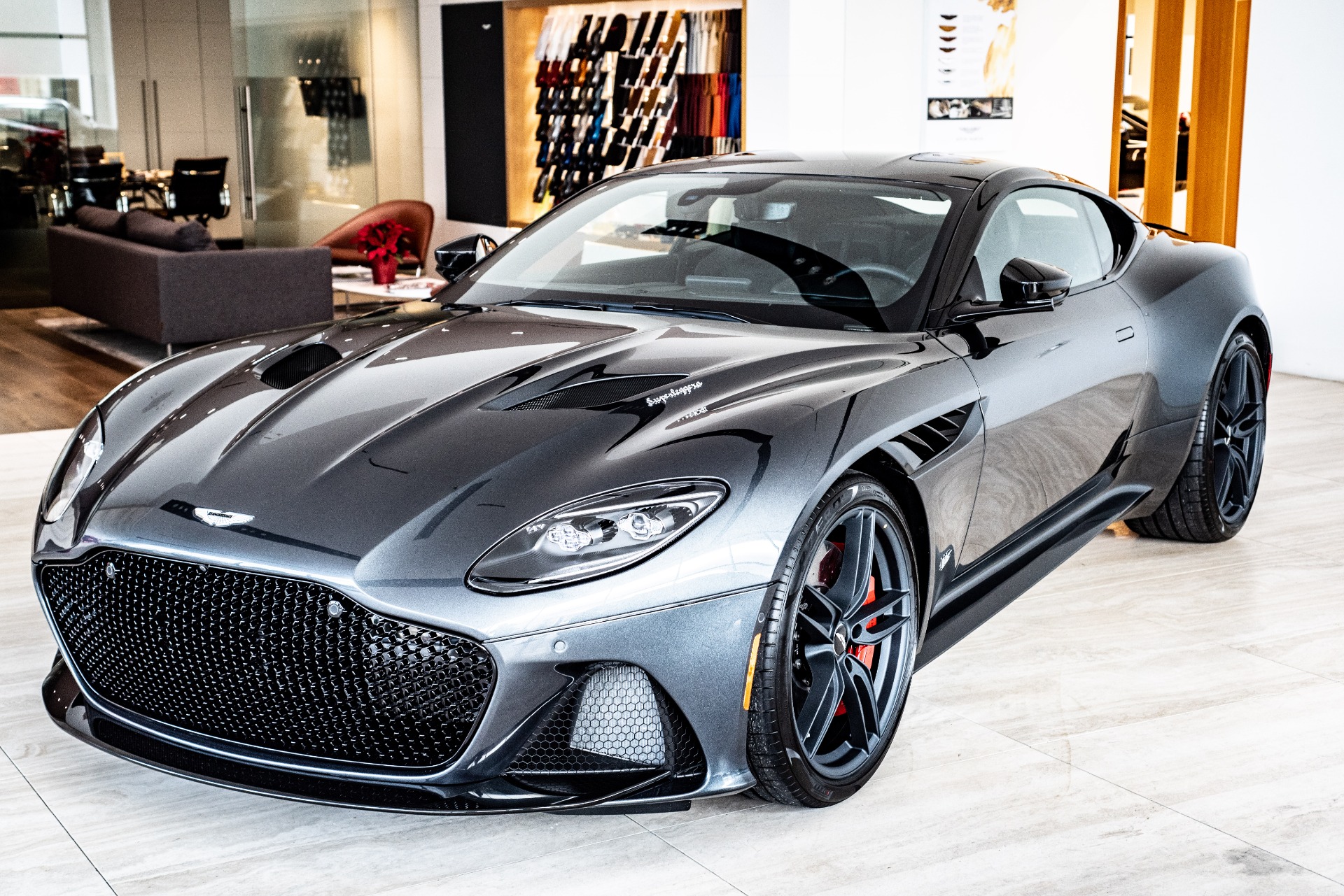 2019 Aston Martin DBS Superleggera