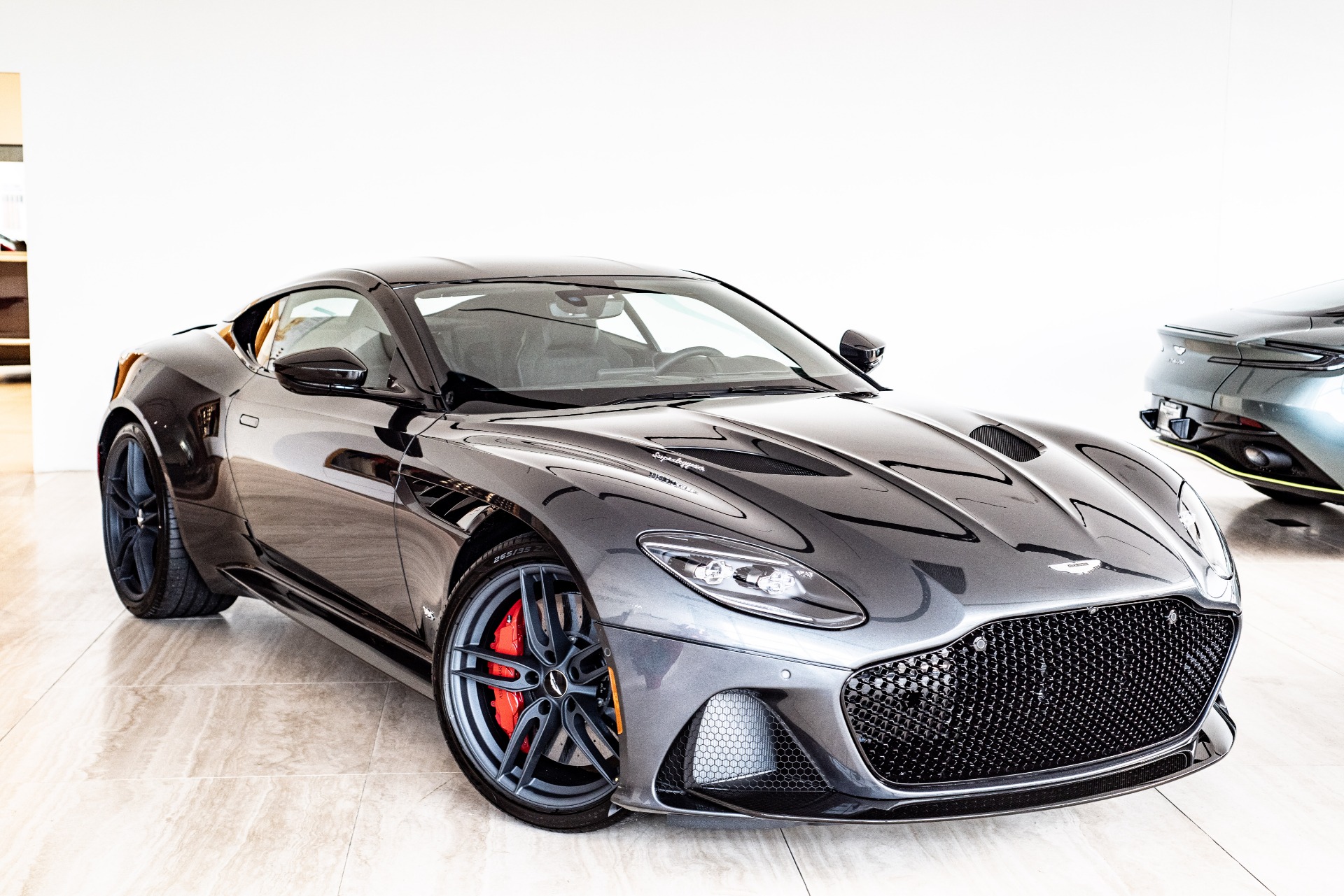 2019 Aston Martin DBS Superleggera