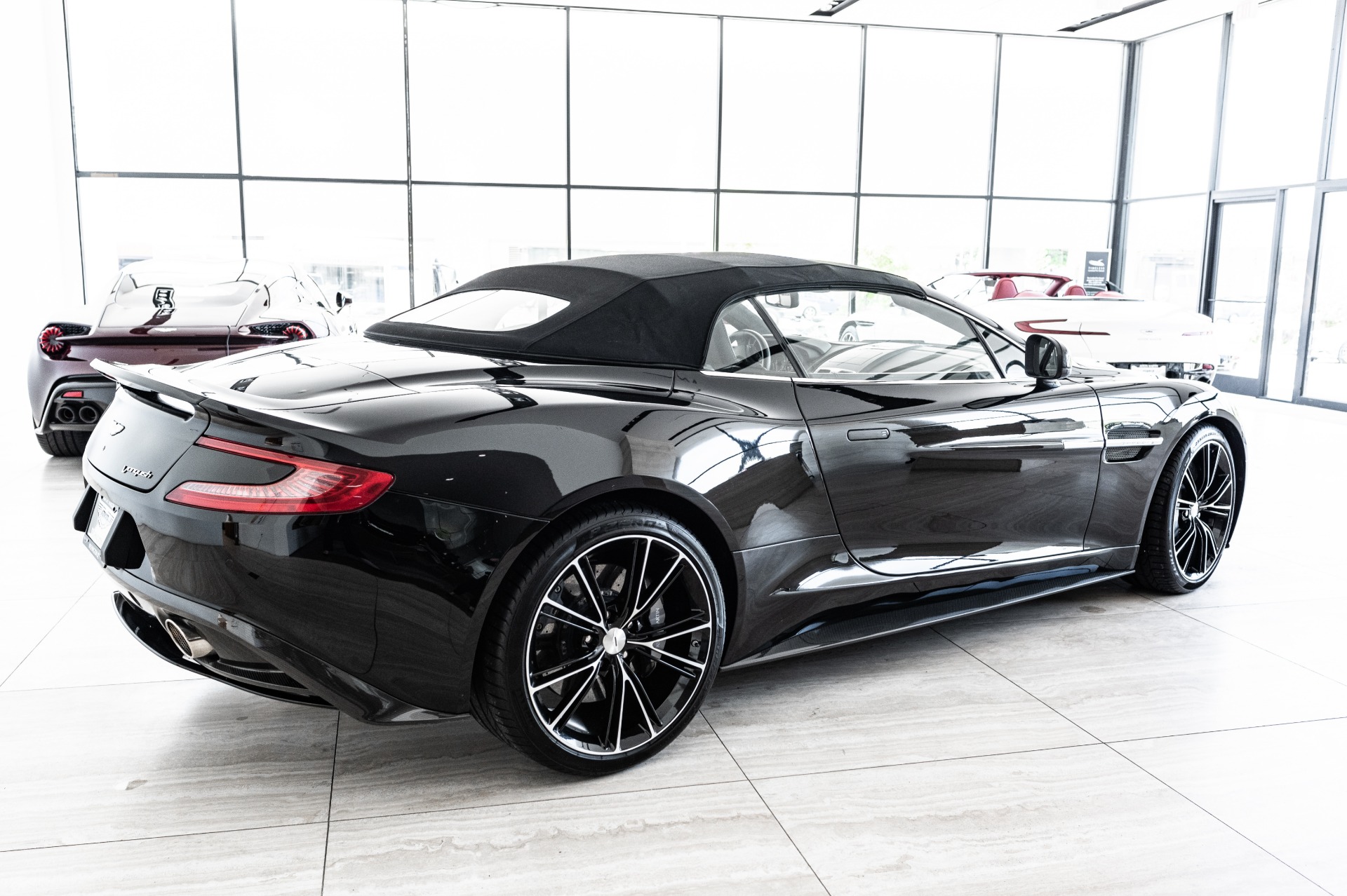 Elegance And Power: The Aston Martin Vanquish Carbon Edition