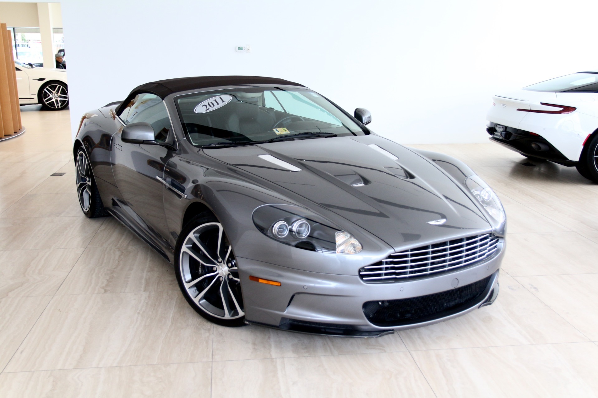 Aston Martin DBS 2011