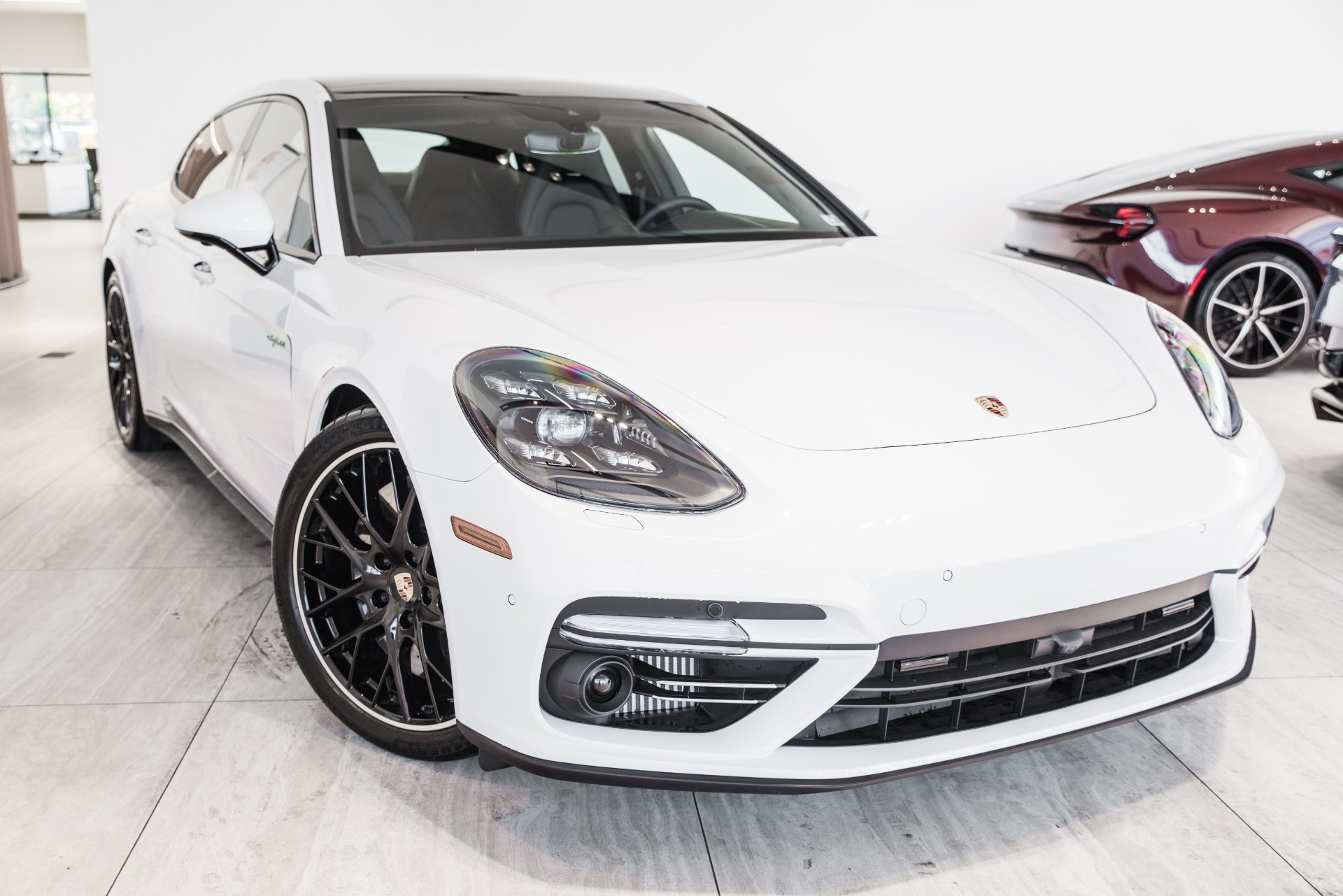 2018 Porsche Panamera Turbo S E Hybrid Executive Stock