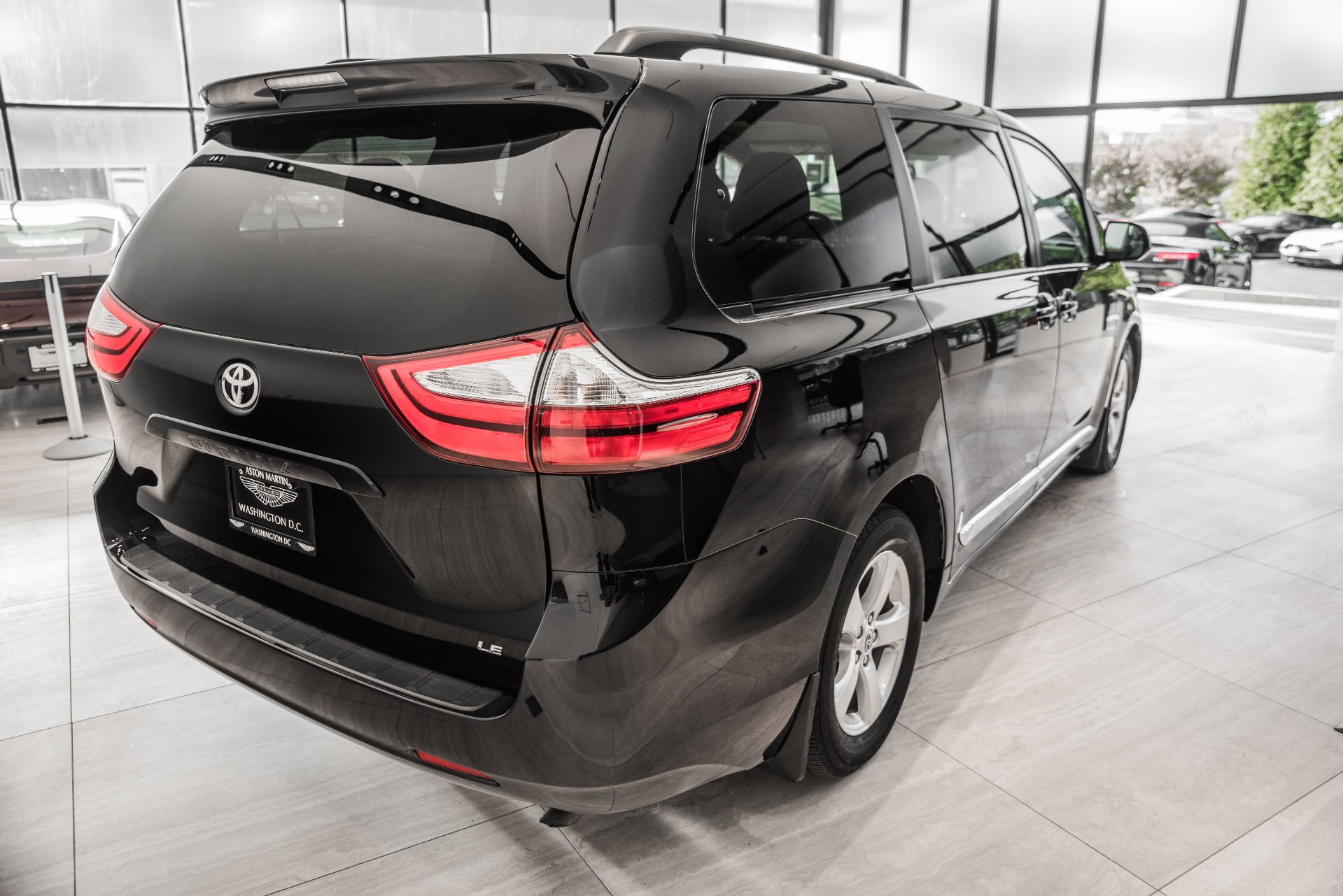 2016 Toyota Sienna Stock P707082 for sale near Ashburn, VA VA