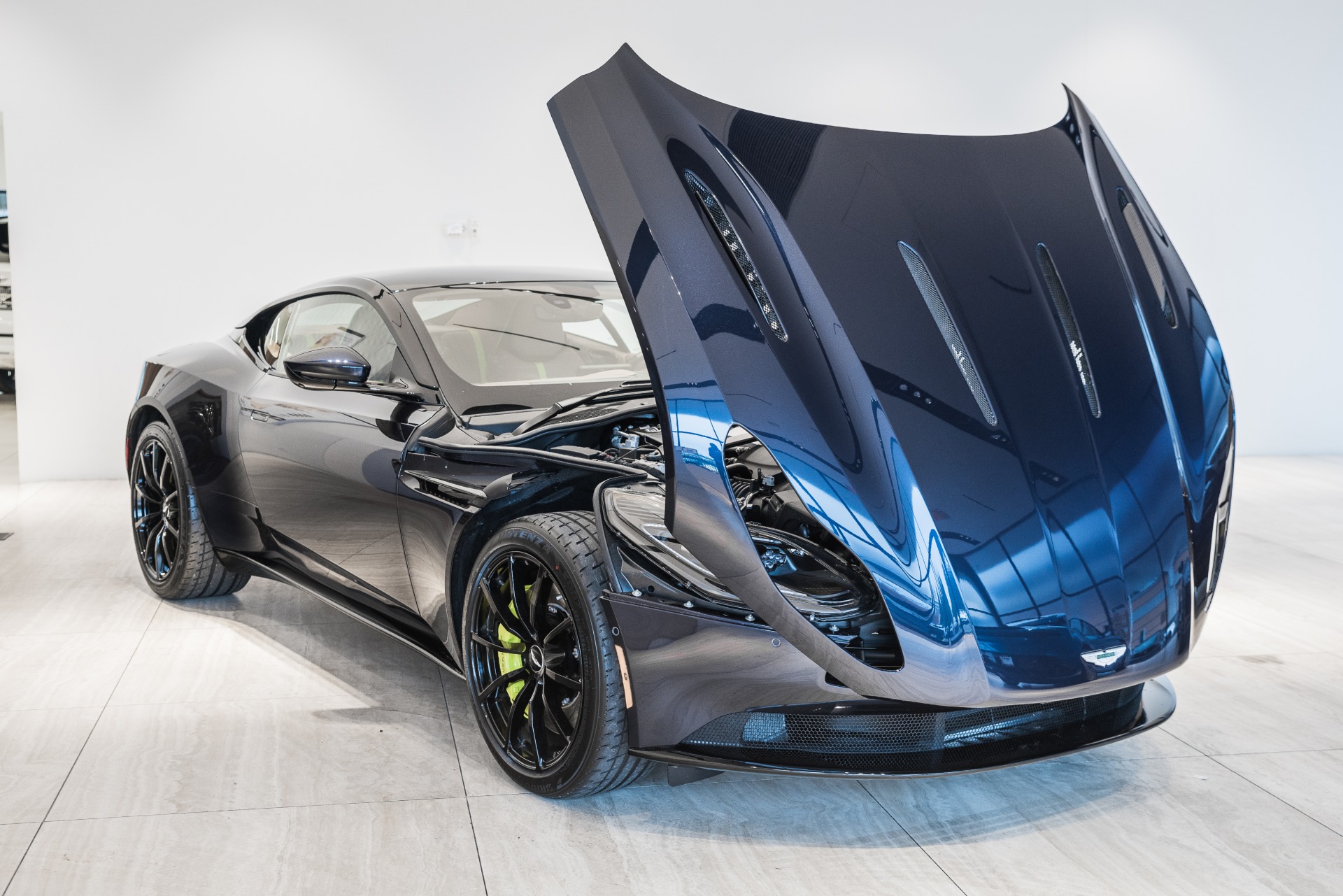 2020 Aston Martin DB11 AMR Stock # 20NL09453 for sale near Vienna, VA