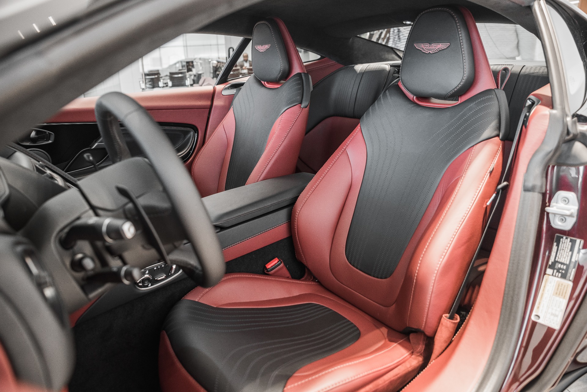 2020 Aston Martin DB11 V8 Stock # 20NL09522 for sale near Vienna, VA