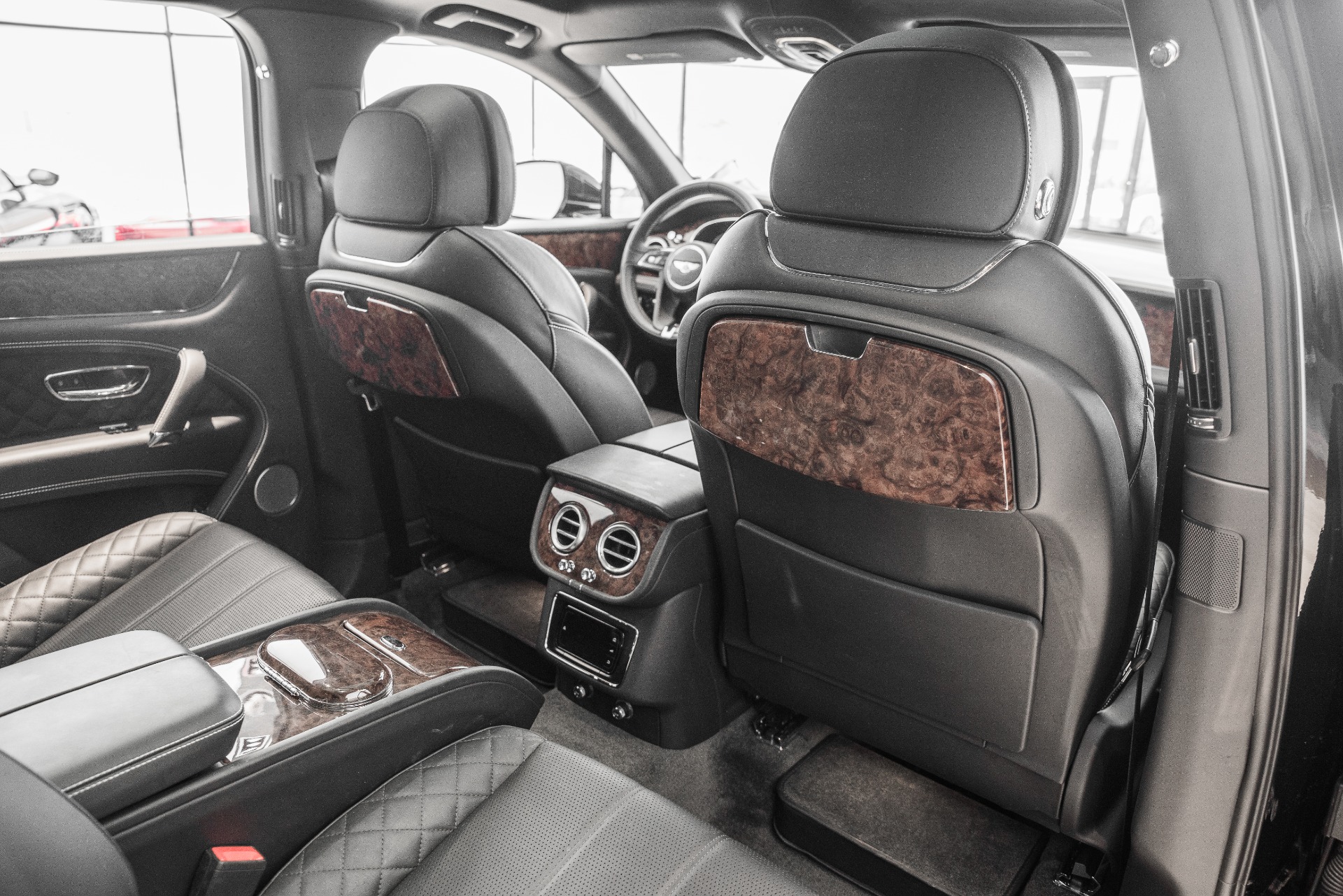 2017 Bentley Bentayga W12 First Edition Stock P016112