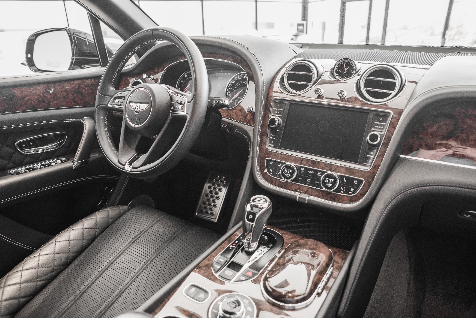 2017 Bentley Bentayga W12 First Edition Stock P016112