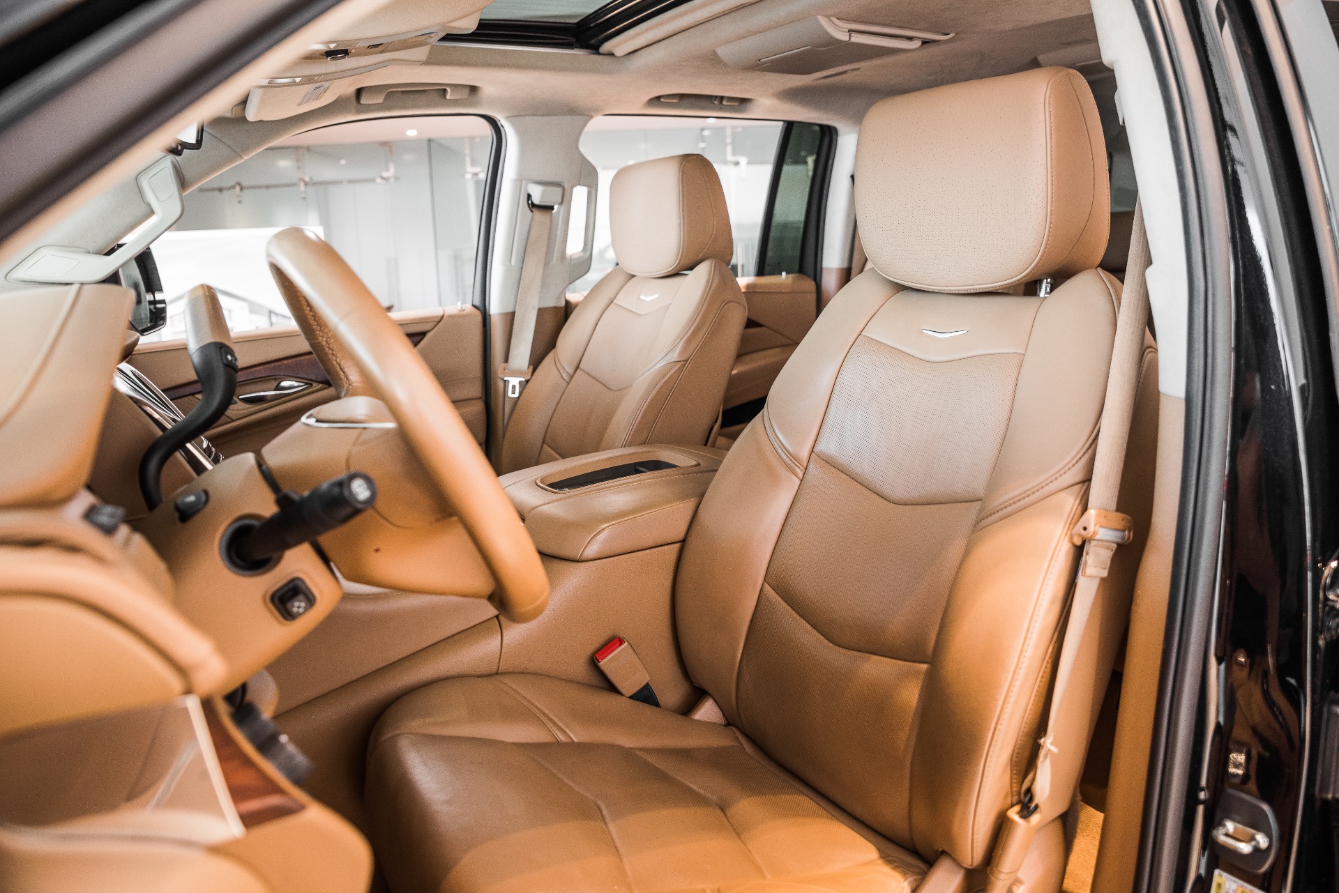 2016 Cadillac Escalade ESV Platinum Stock P016112B for sale near Ashburn, VA VA Cadillac Dealer