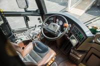 Used-2004-Amadas-Featherlite-MCI-E4500