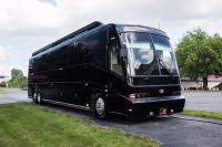 Used-2004-Amadas-Featherlite-MCI-E4500