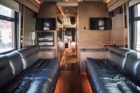 Used-2004-Amadas-Featherlite-MCI-E4500