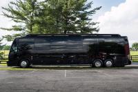 Used-2004-Amadas-Featherlite-MCI-E4500