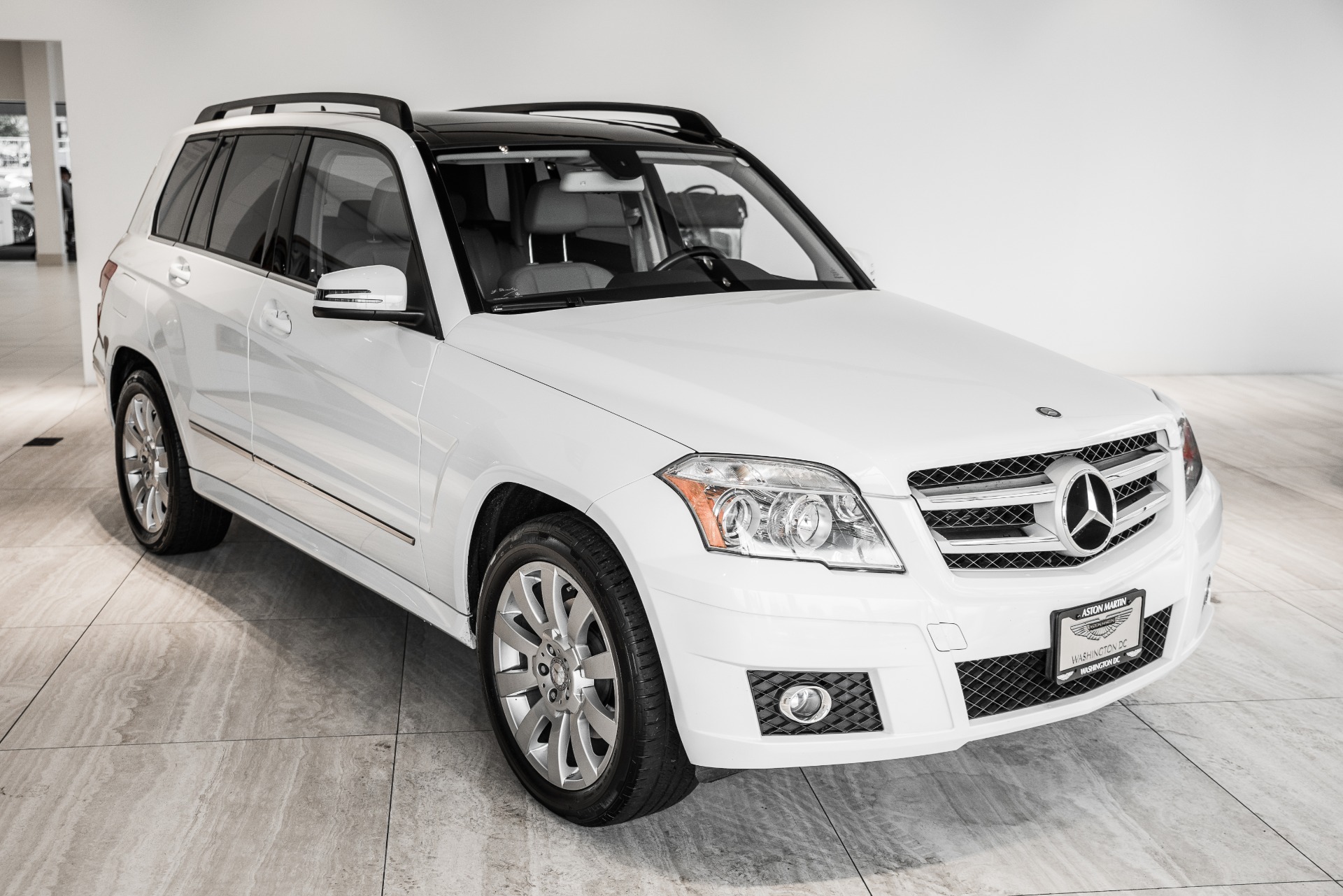 2012 MercedesBenz GLKClass GLK 350 Stock P83303 for sale near Ashburn, VA VA MercedesBenz