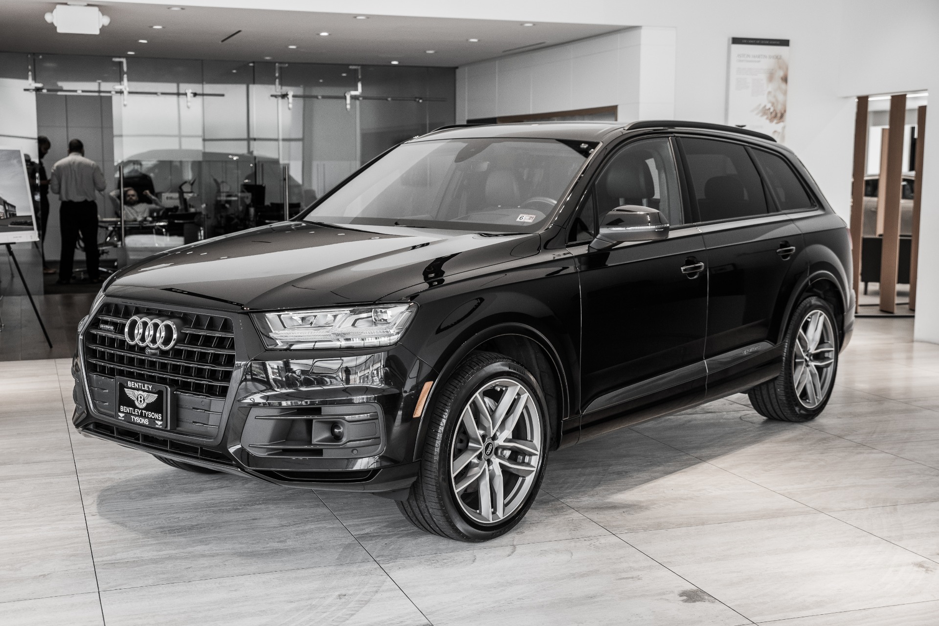 2017 Audi Q7 3.0T quattro Prestige Stock 9NL08322A for