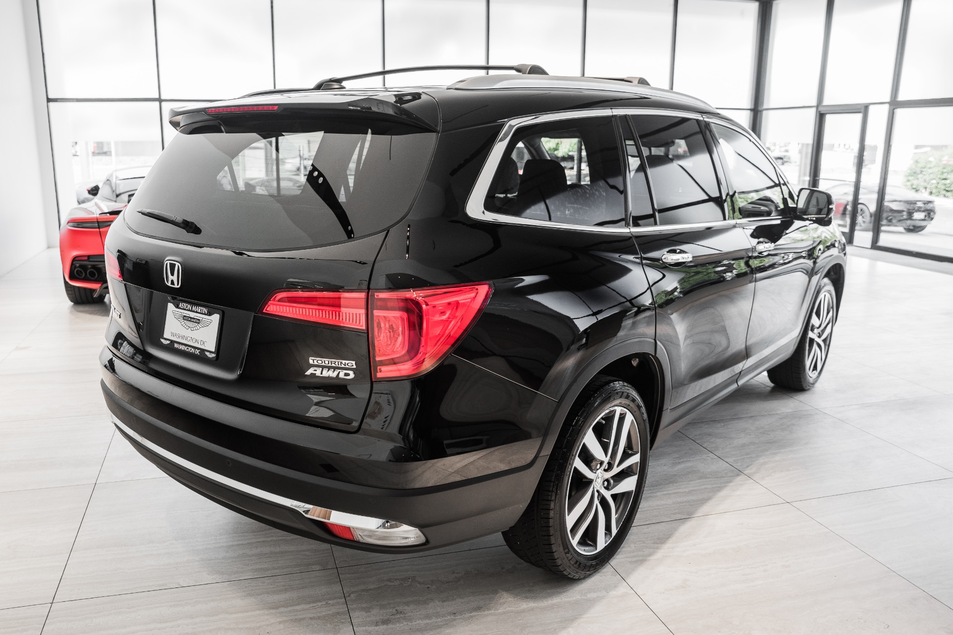 2017 Honda Pilot Touring Stock P042532 for sale near Ashburn, VA VA