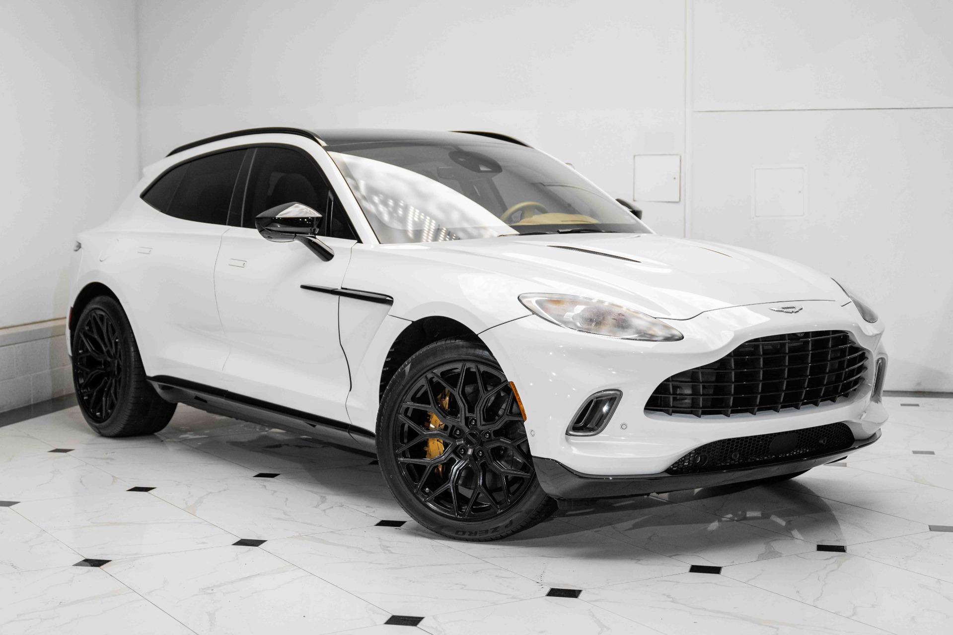 Used 2021 Aston Martin DBX 550 For Sale (Sold) | Aston Martin Washington DC  Stock #21NV01477