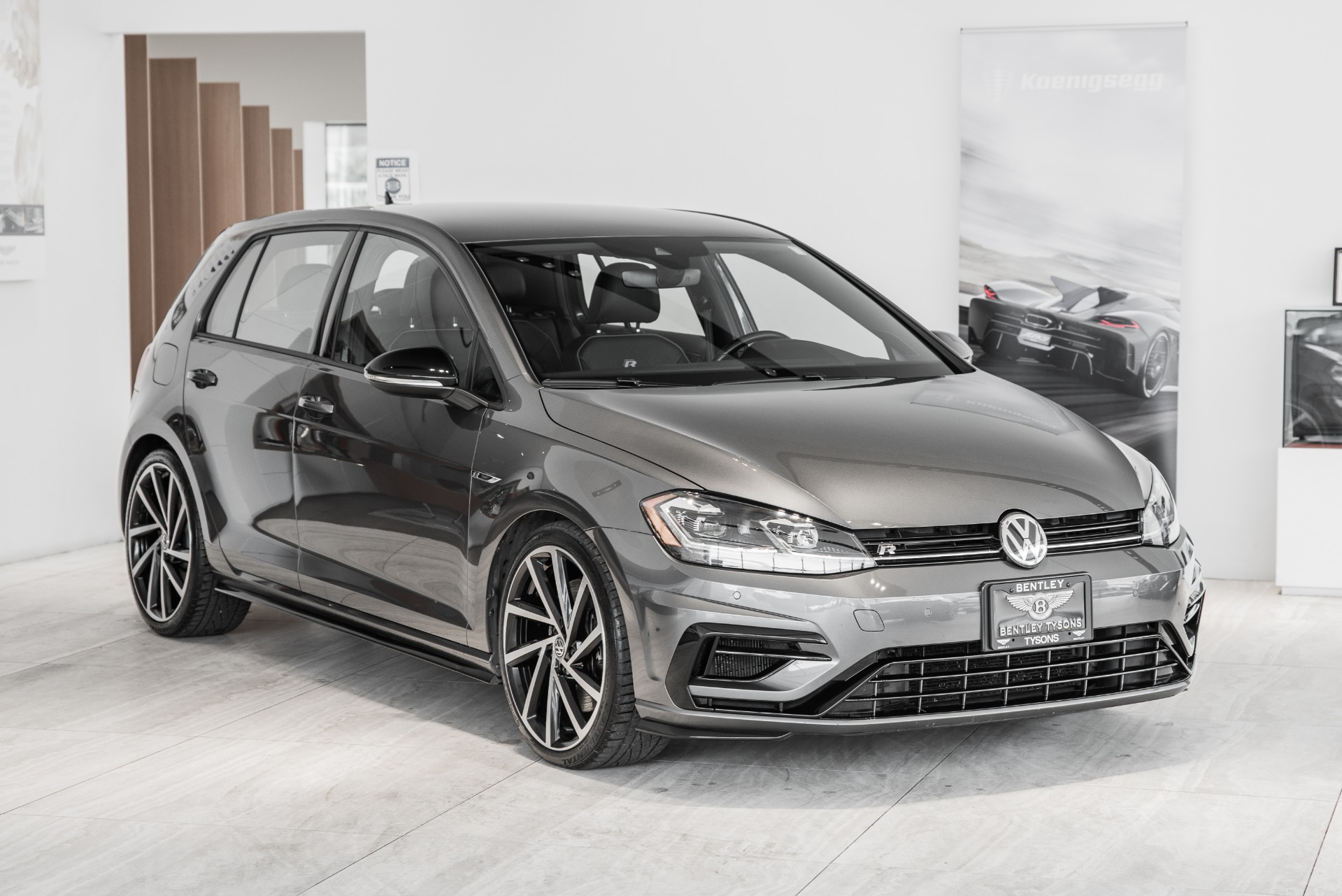 2019 Volkswagen Golf R w/DCC and Navigation Stock P192813 for sale