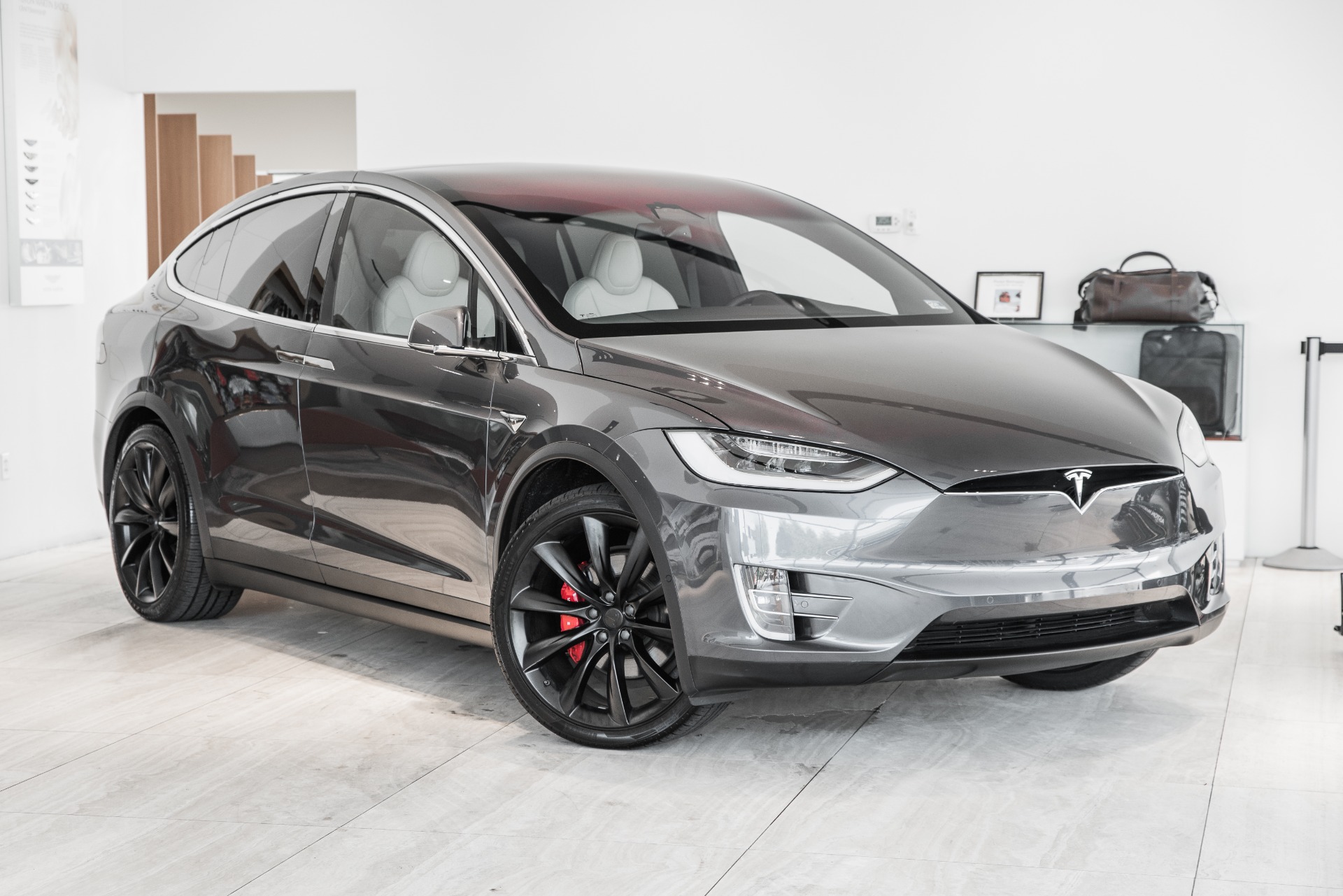 Tesla model x performance