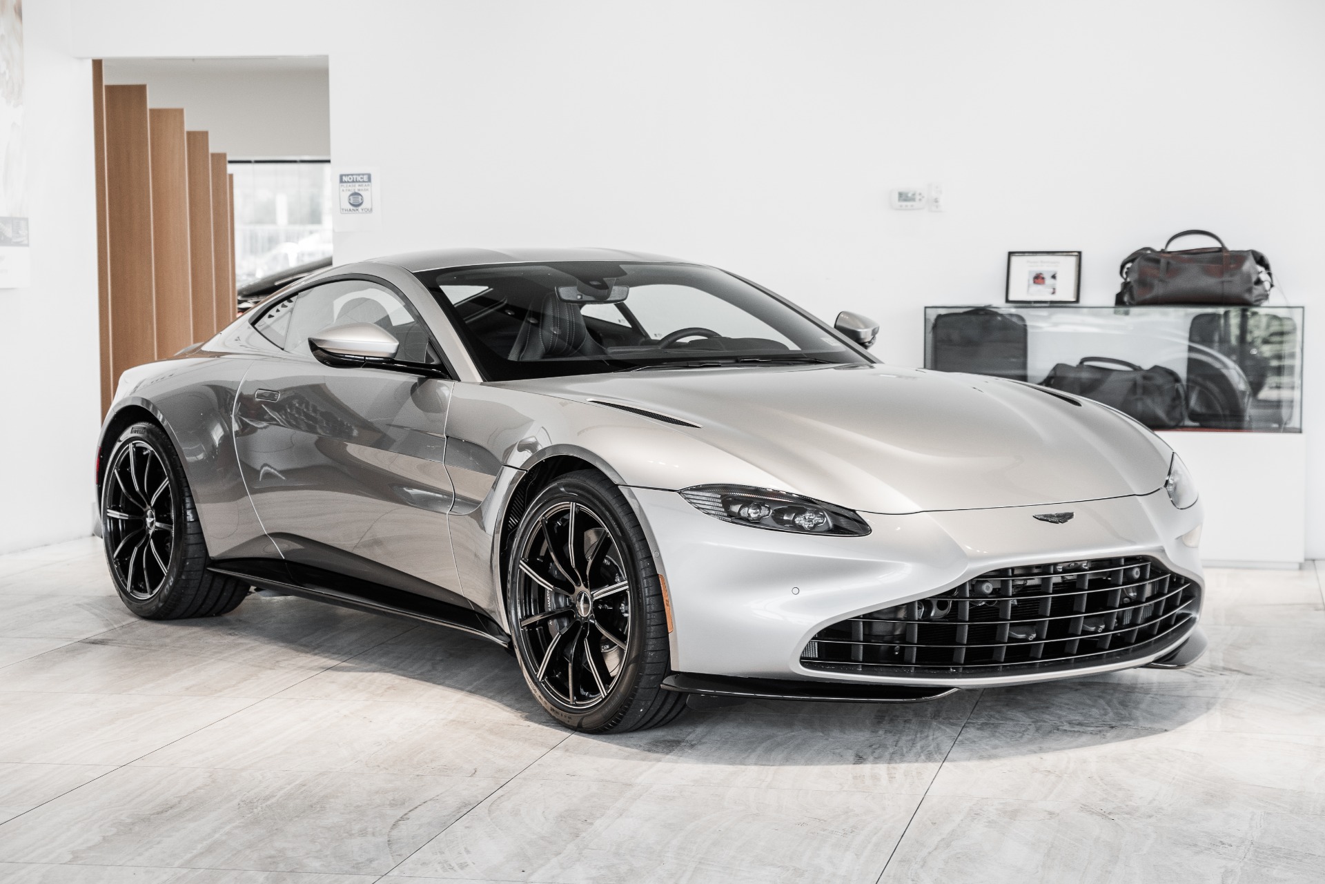 2021 Aston Martin Vantage Stock # 21NN05815 for sale near Ashburn, VA