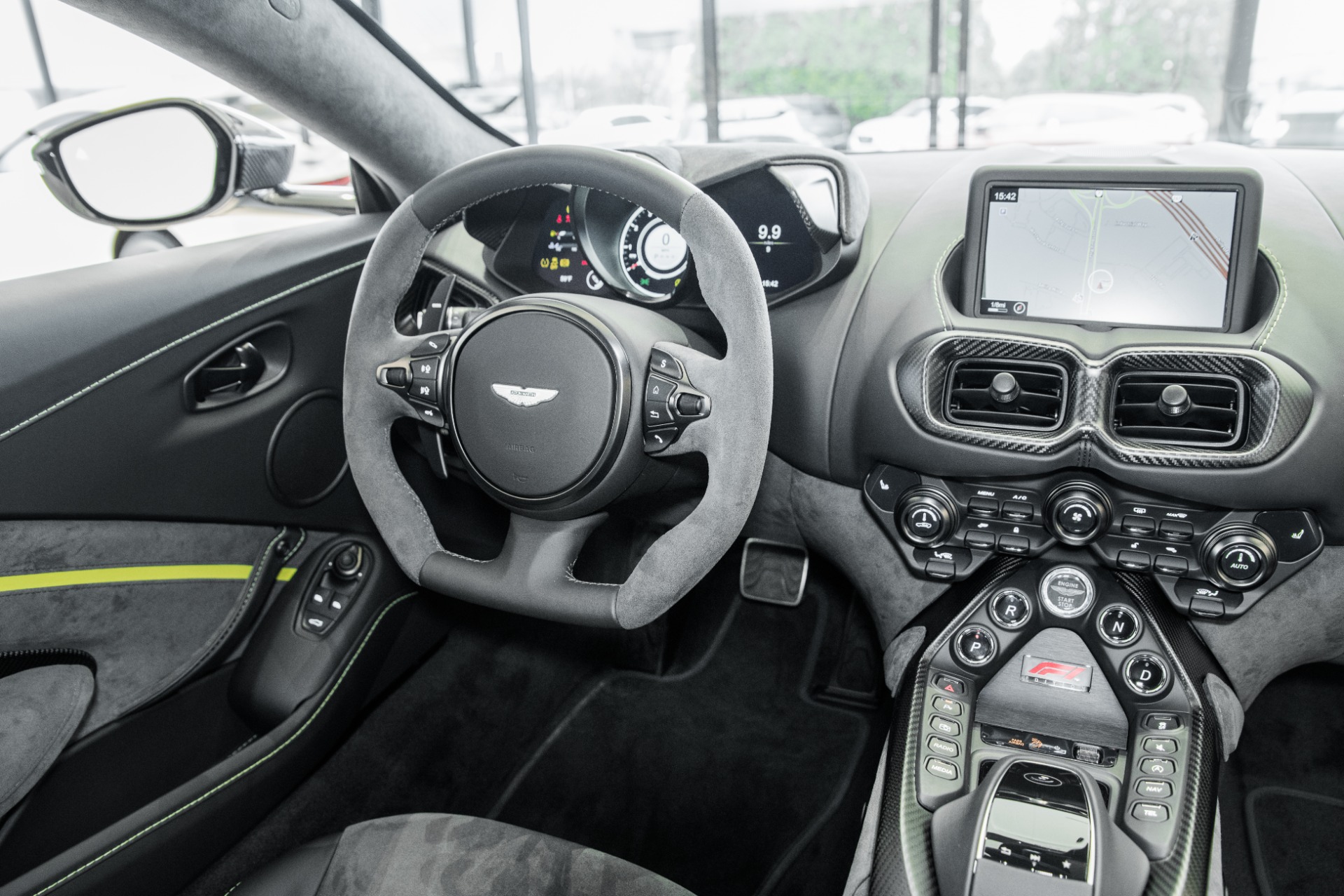 Aston Martin Db9 2022 Interior