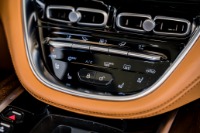 Used-2021-Aston-Martin-DBX-Base