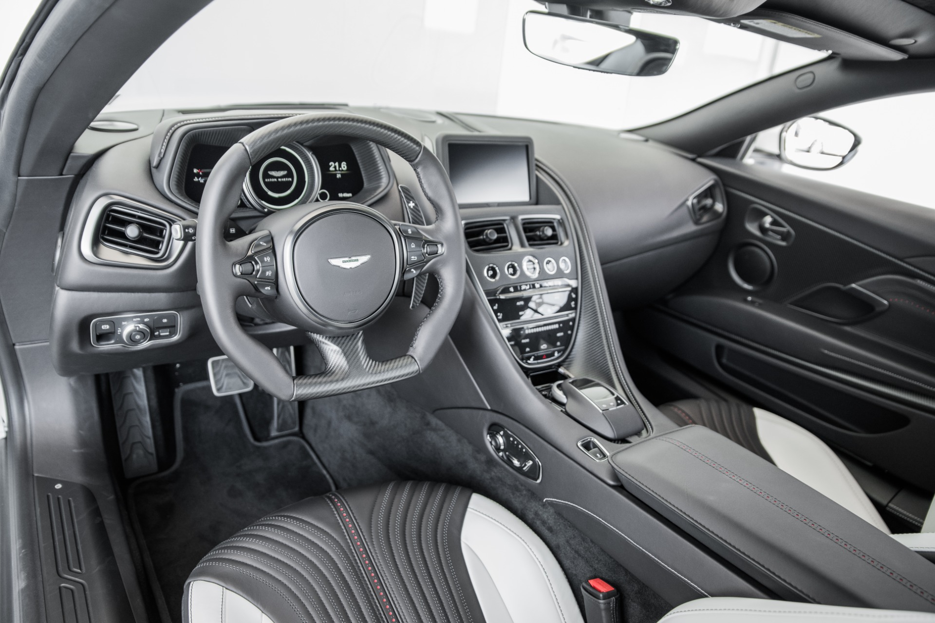 Aston Martin Interior 2022
