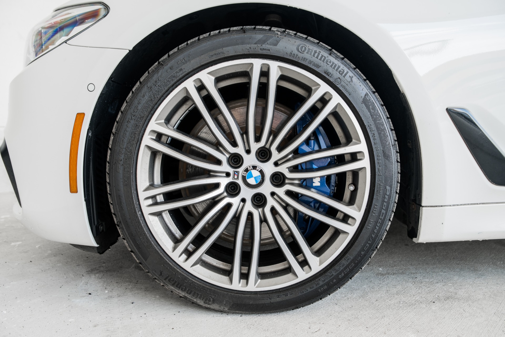 Used-2019-BMW-5-Series-M550i-xDrive