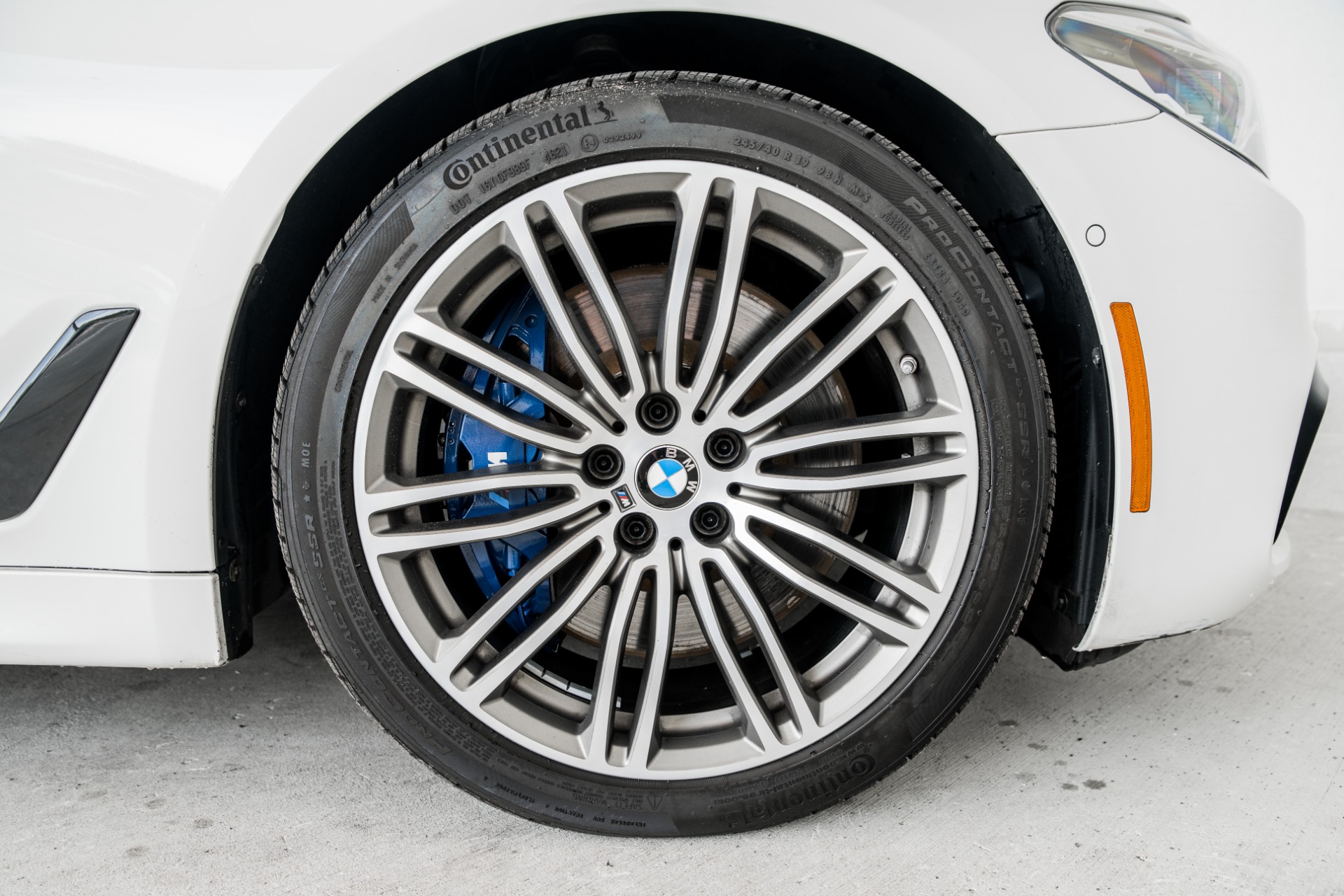 Used-2019-BMW-5-Series-M550i-xDrive