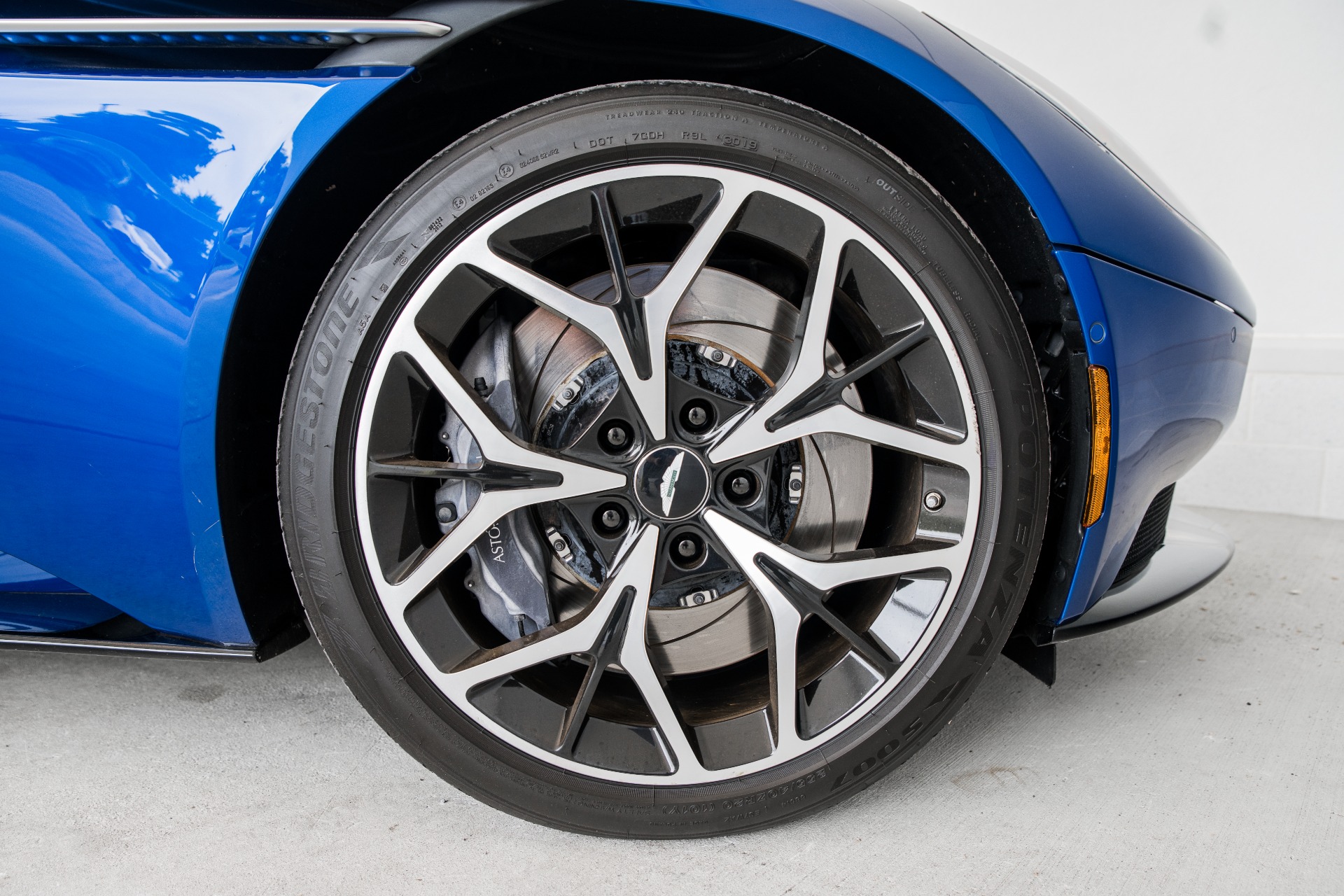 Used 2019 Aston Martin DB11 Volante For Sale | Aston Martin