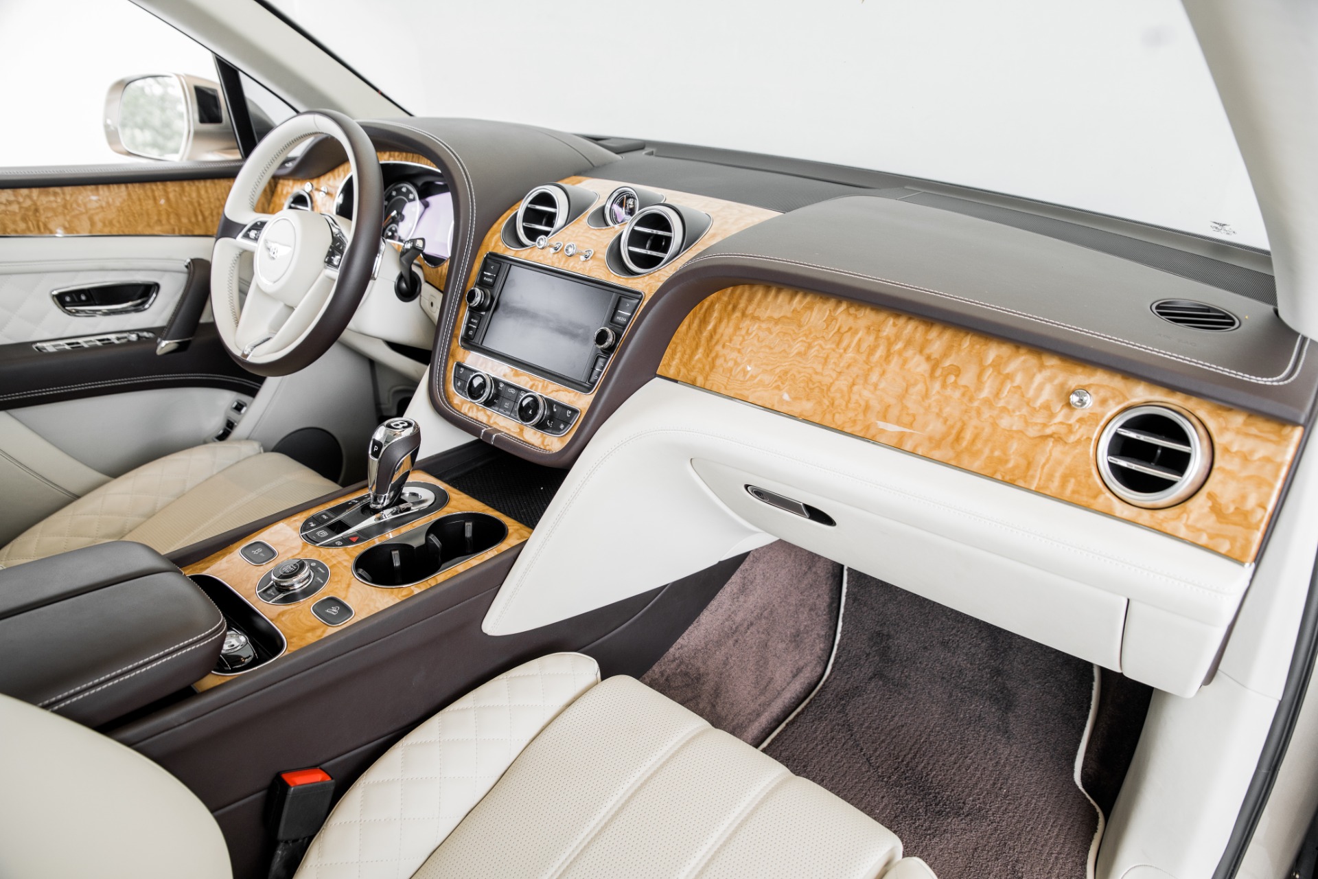 Used-2019-Bentley-Bentayga-V8