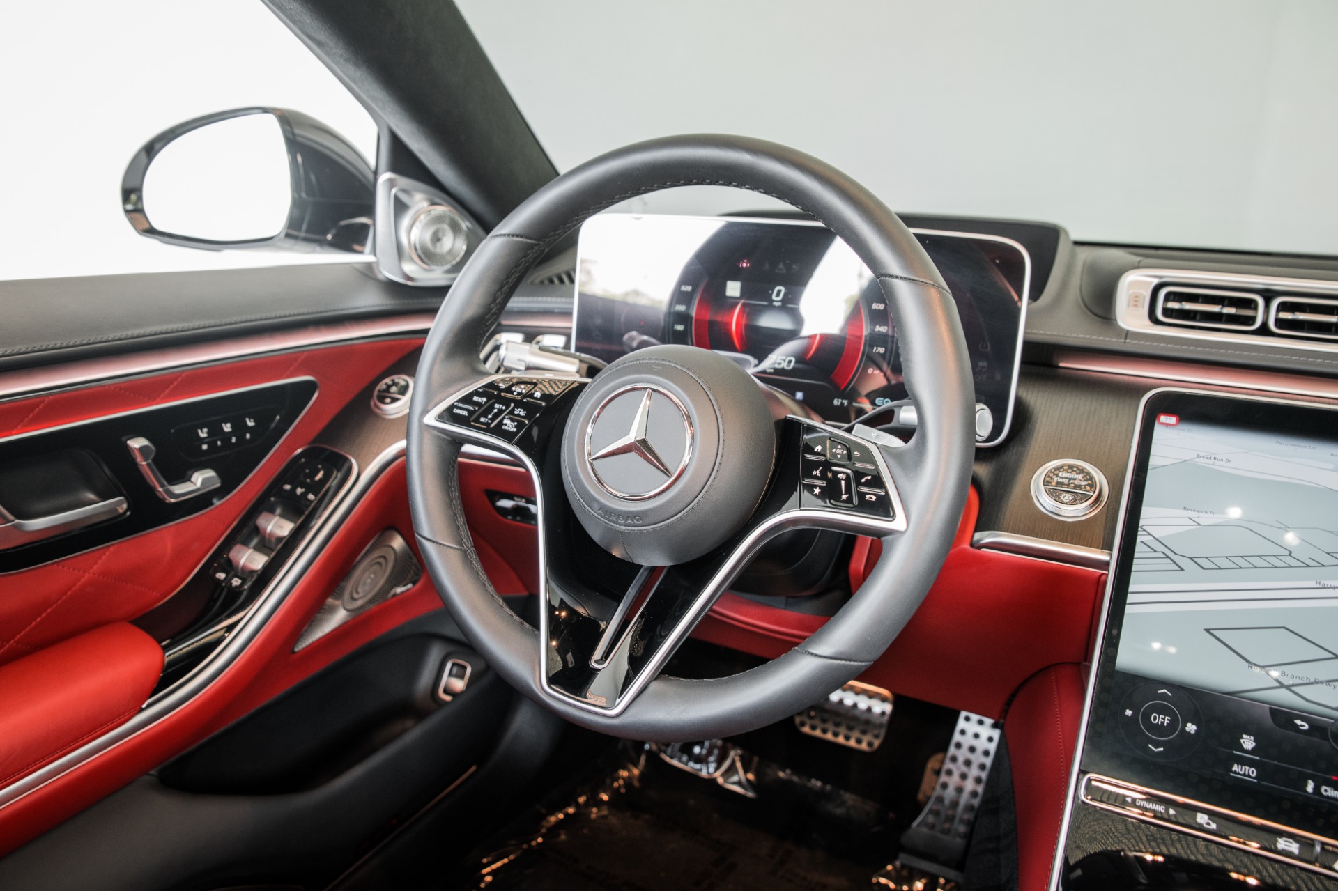 Used-2022-Mercedes-Benz-S-Class-S-580
