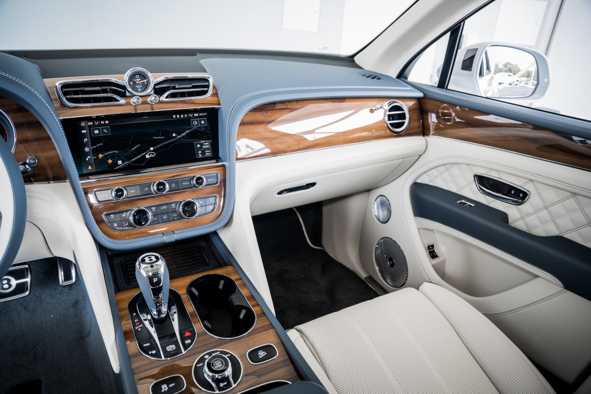 New-2022-Bentley-Bentayga