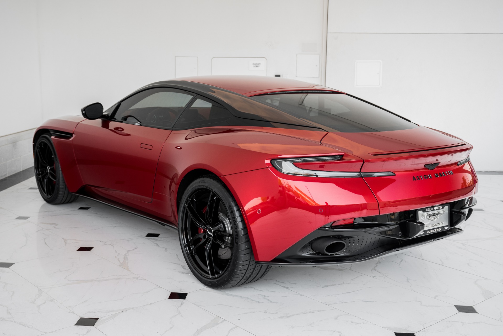 New-2023-Aston-Martin-DB11-V8