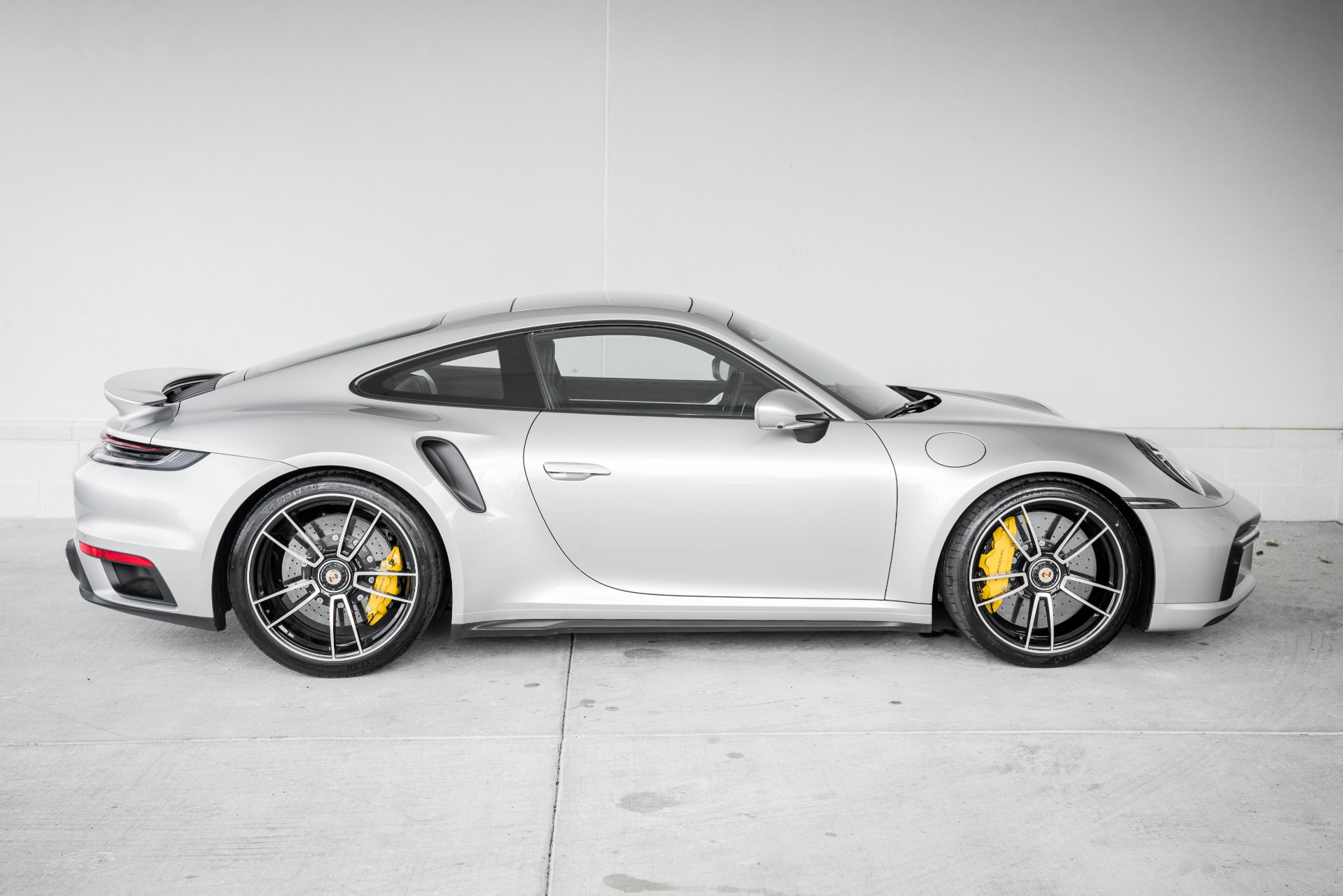 Used-2022-Porsche-911-Turbo-S