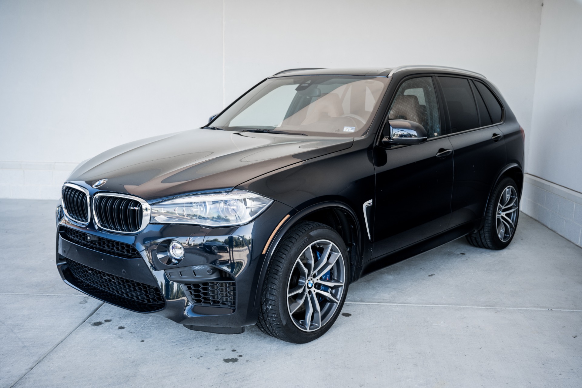 Used-2015-BMW-X5-M-Base