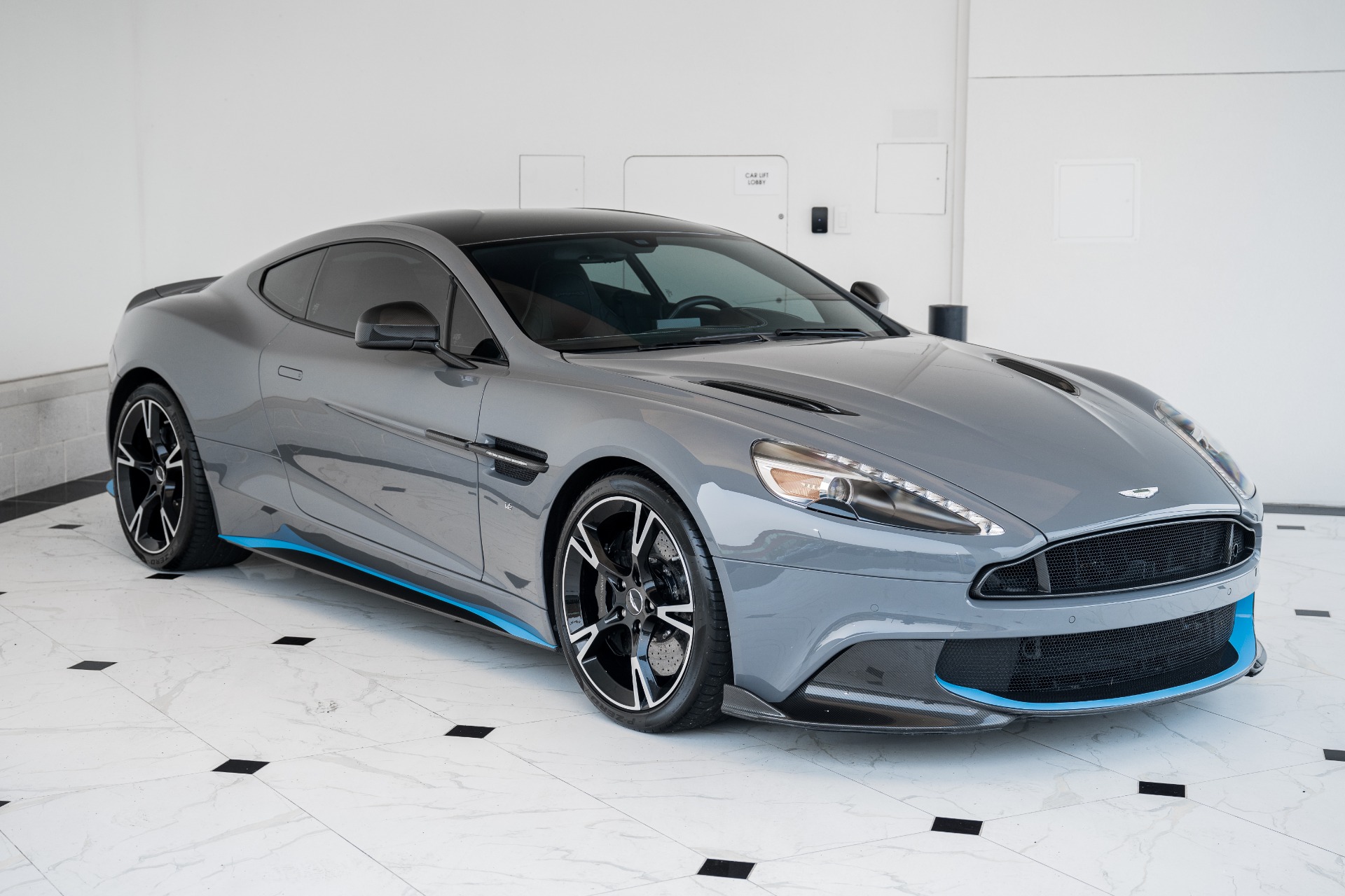 Aston martin vanquish s price discount