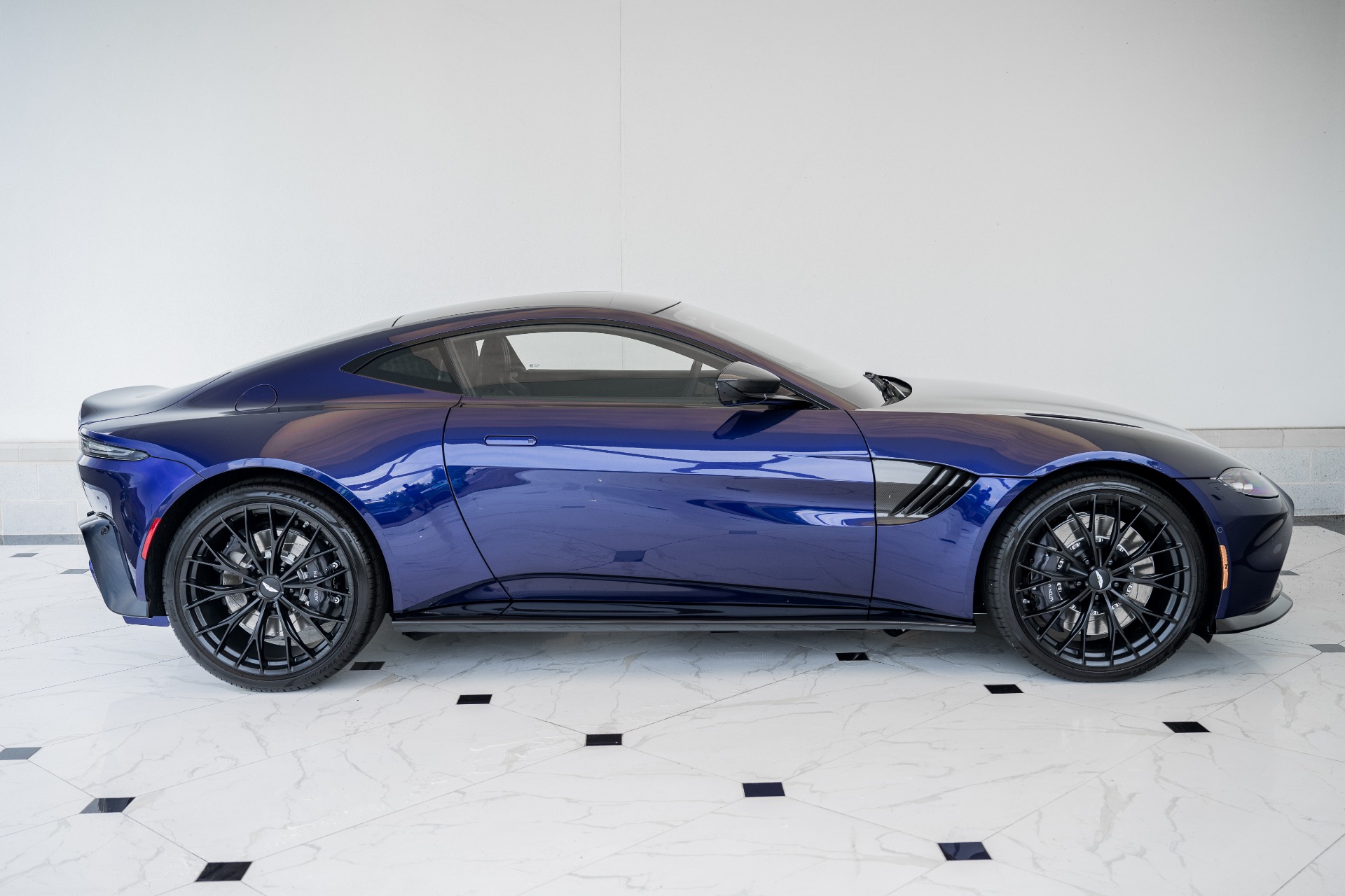 New 2023 Aston Martin Vantage V8 Coupe For Sale (Sold)