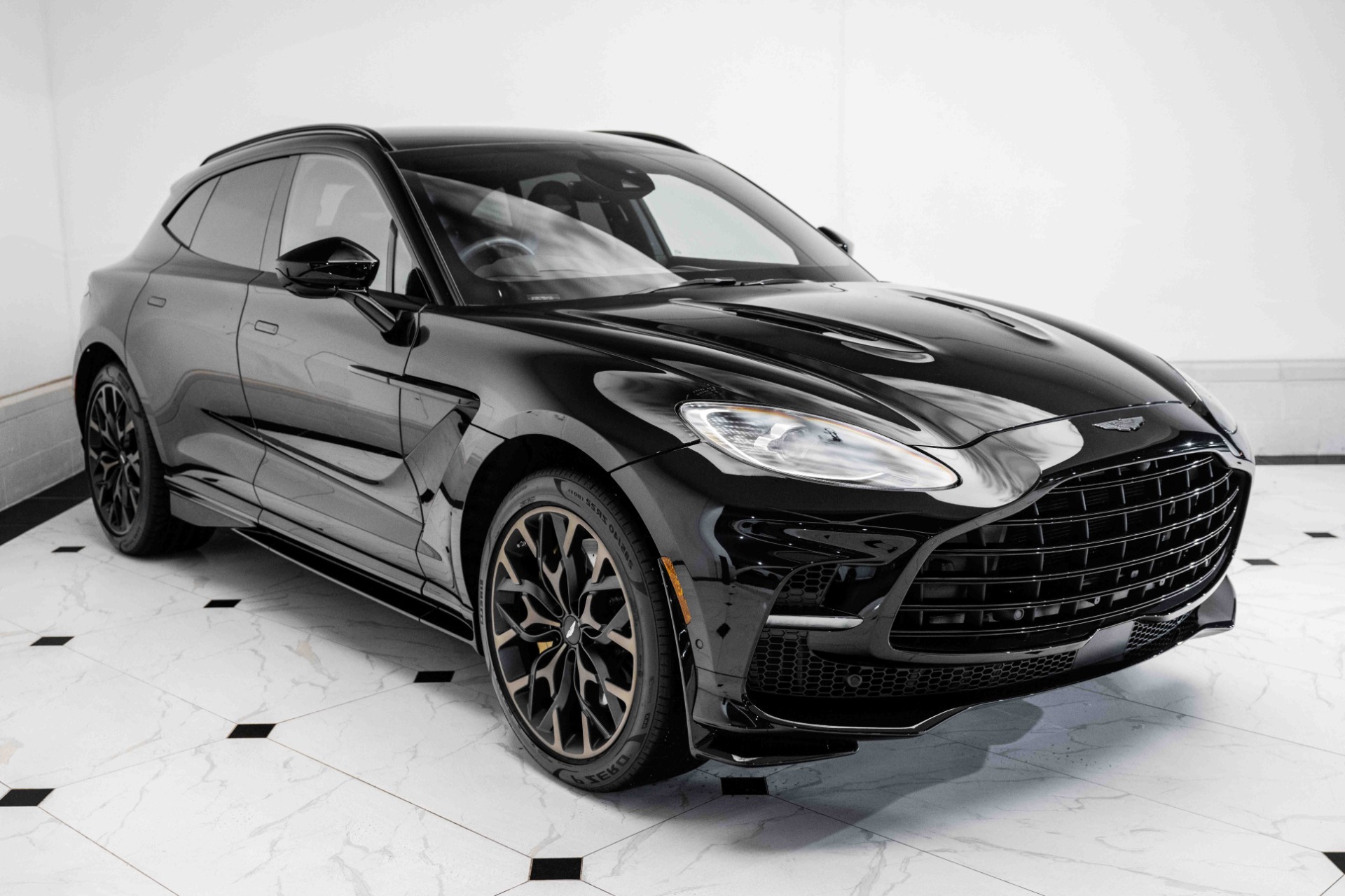 Geana　DBC-VK122　DBX-J123 Geana DBC-VK122 DBX-J123 Used-2023-Aston-Martin-DBX-707