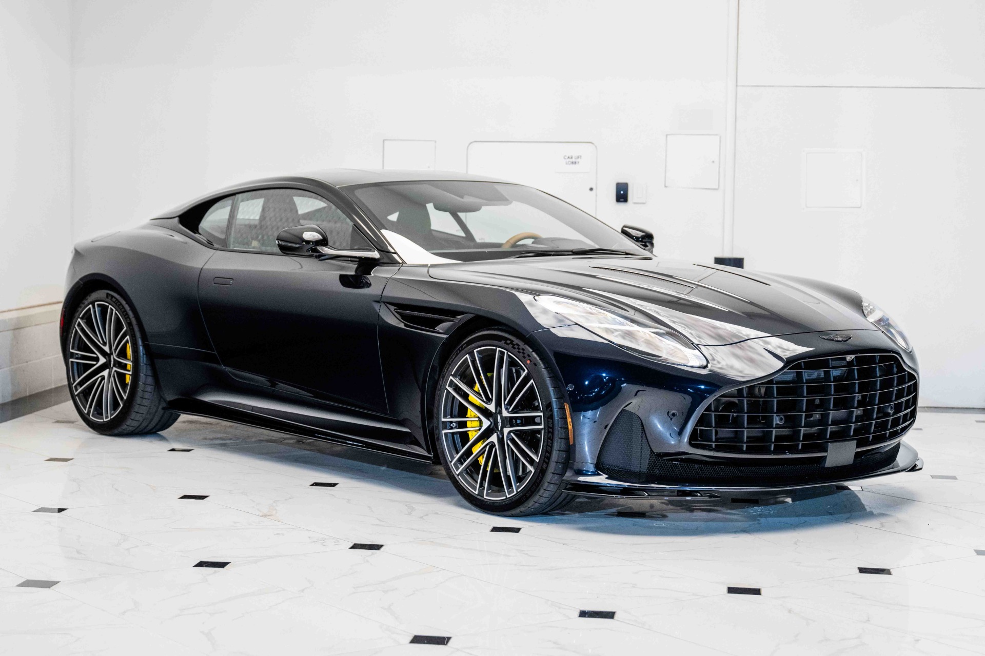 New 2024 Aston Martin DB12 V8 Coupe For Sale (341,500) Aston Martin