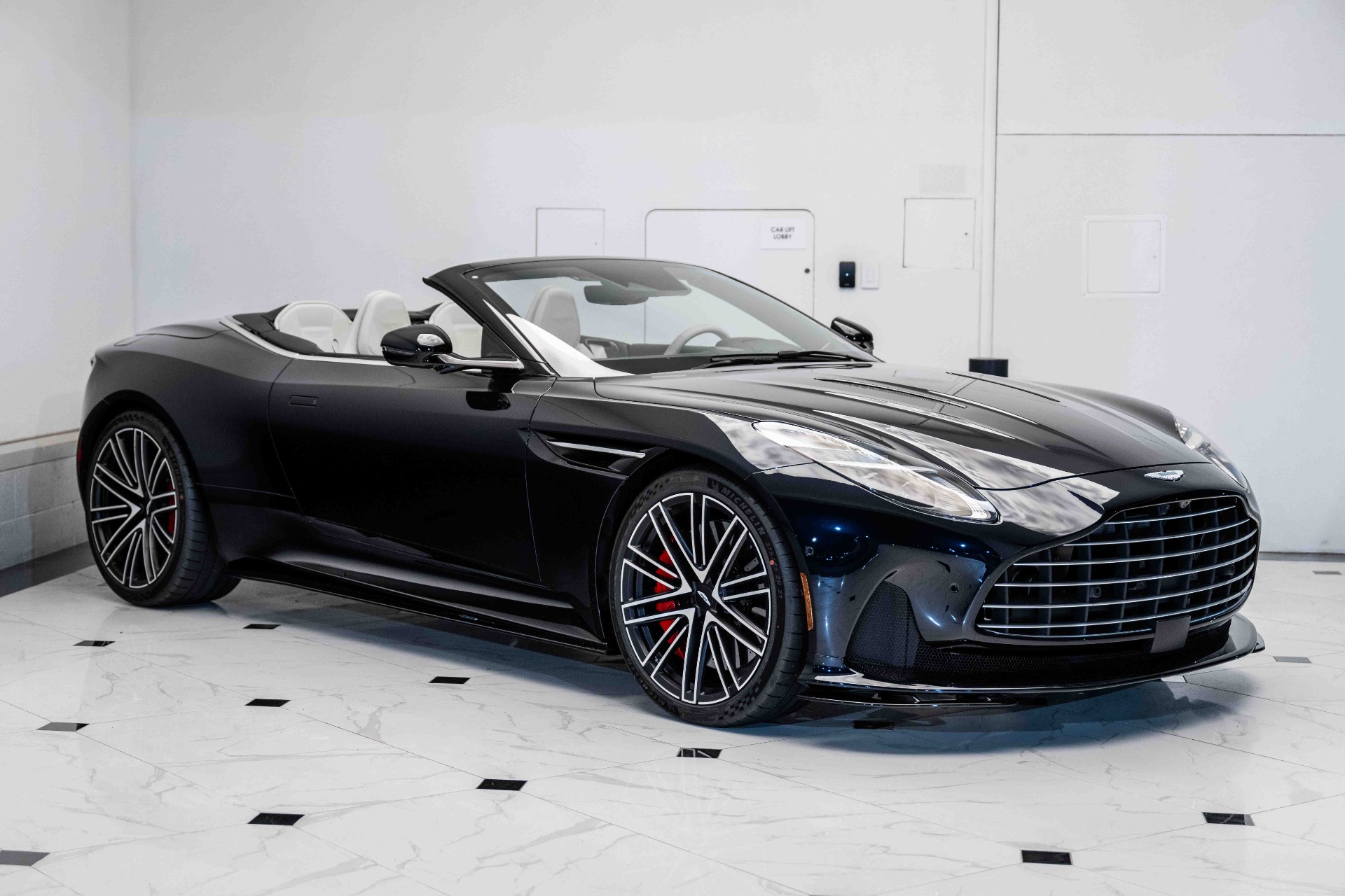 New 2024 ASTON MARTIN DB12 V8 Volante For Sale (Sold) Aston Martin